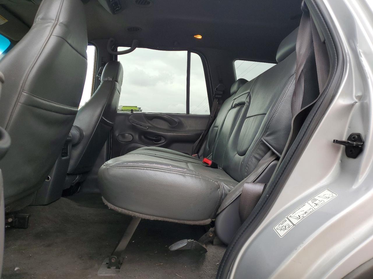 1999 Ford Expedition Silver vin: 1FMPU18L7XLB85062