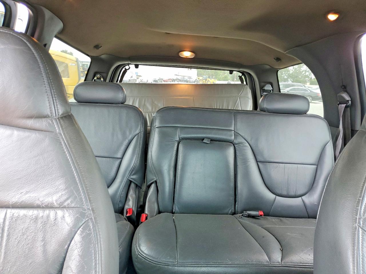 1999 Ford Expedition Silver vin: 1FMPU18L7XLB85062
