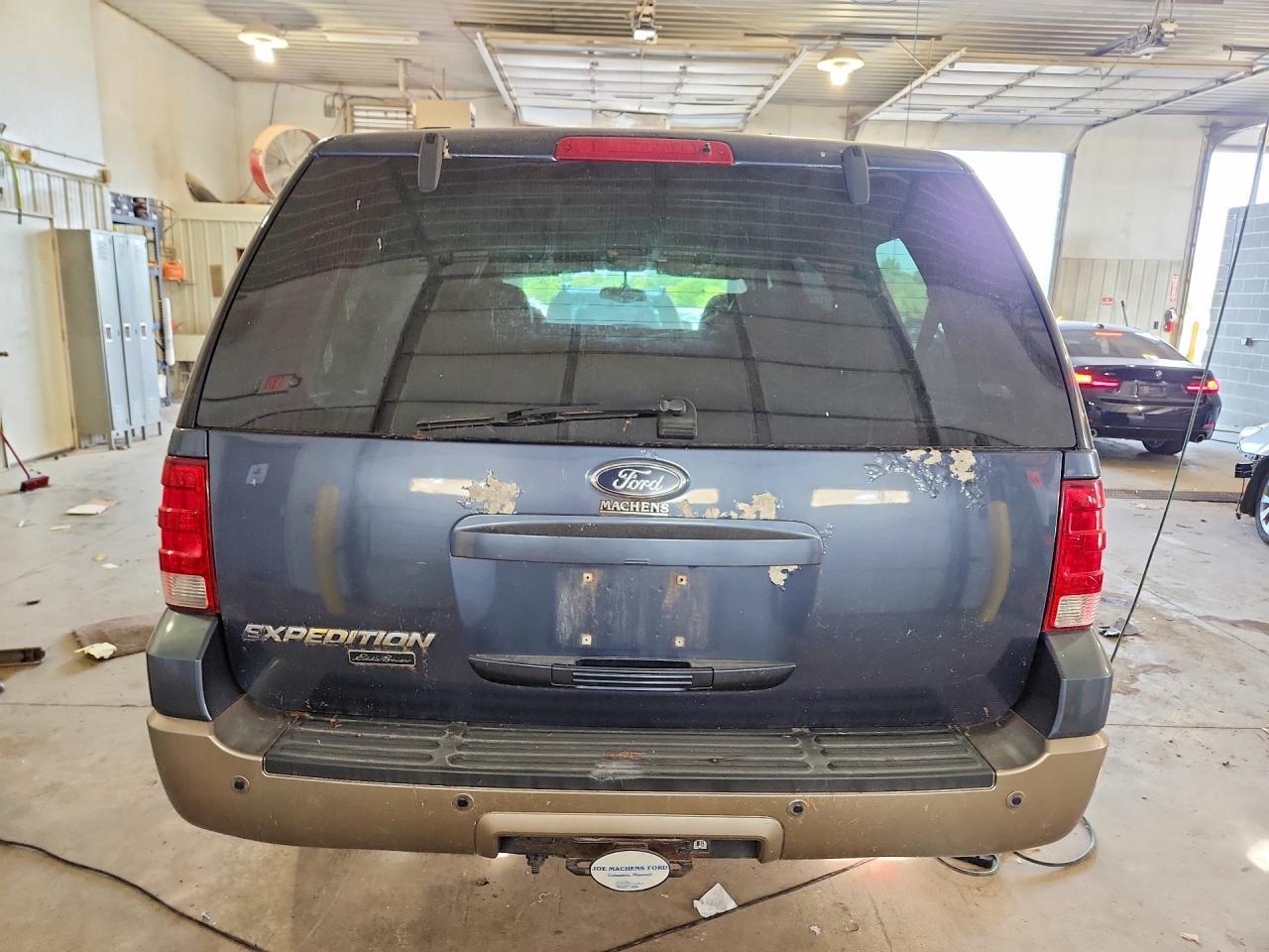 2004 Ford Expedition Eddie Bauer Синий vin: 1FMPU18L84LA28104