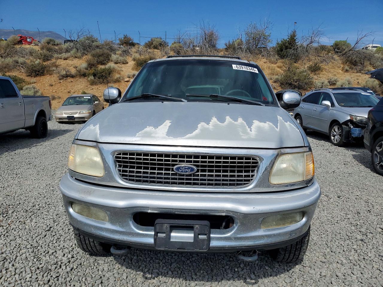 1998 Ford Expedition Silver vin: 1FMPU18L8WLC03468