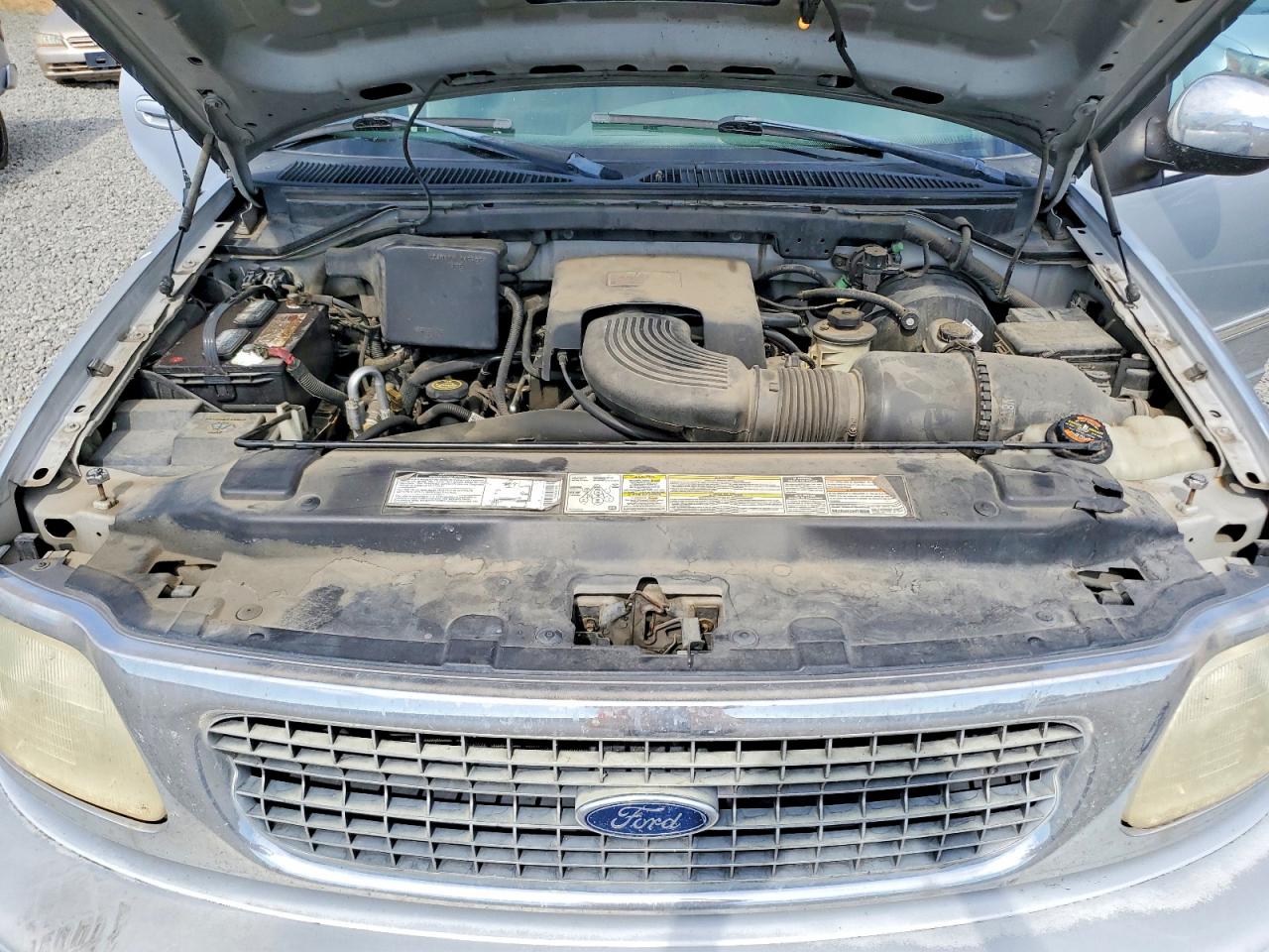 1998 Ford Expedition Silver vin: 1FMPU18L8WLC03468