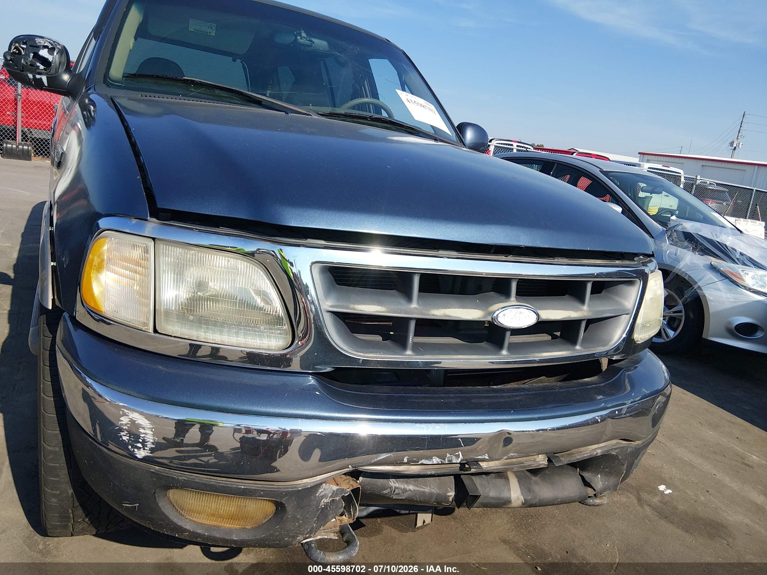 2000 Ford Expedition Eddie Bauer Blue vin: 1FMPU18L8YLA02351