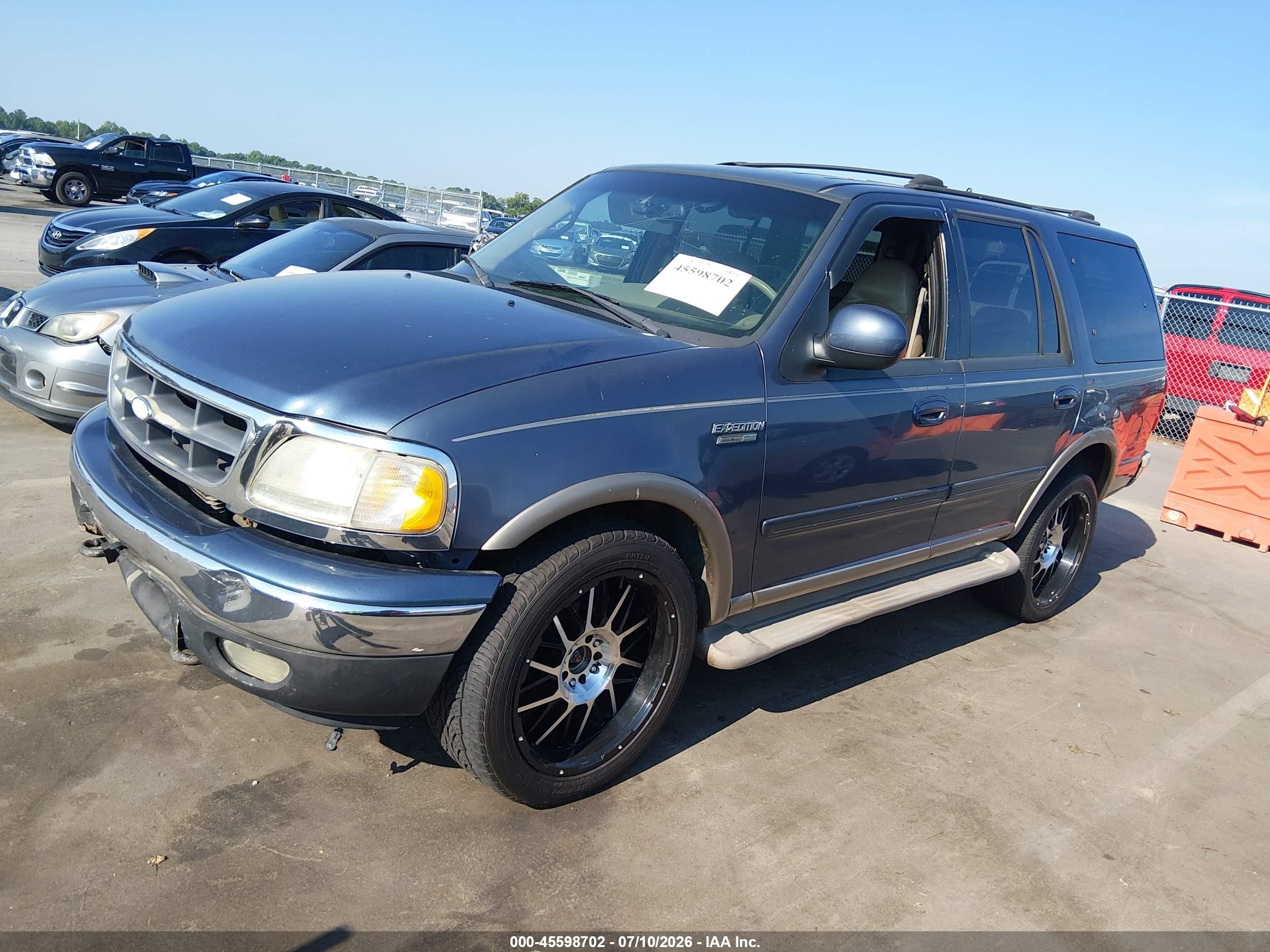 2000 Ford Expedition Eddie Bauer Blue vin: 1FMPU18L8YLA02351