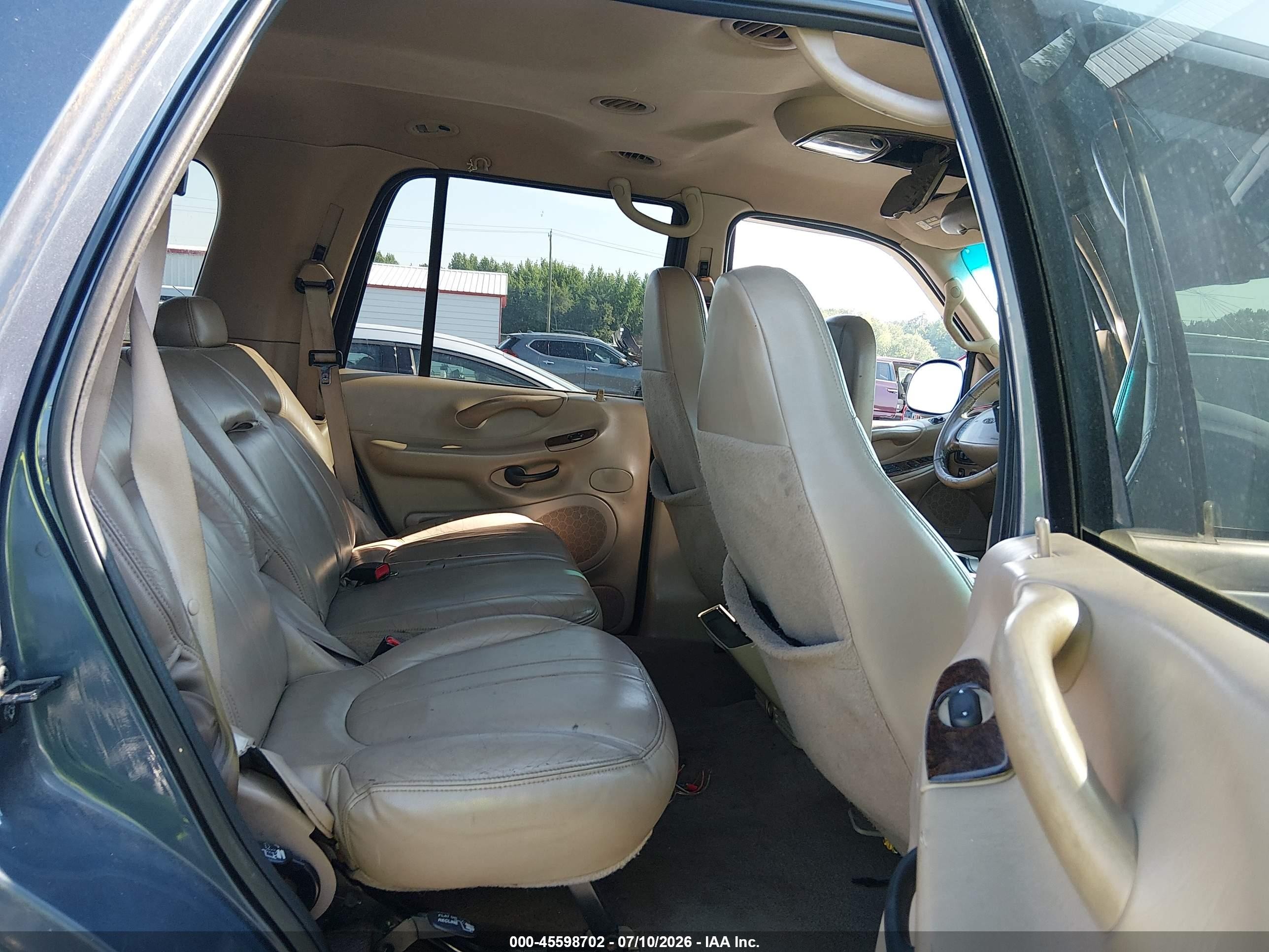 2000 Ford Expedition Eddie Bauer Blue vin: 1FMPU18L8YLA02351