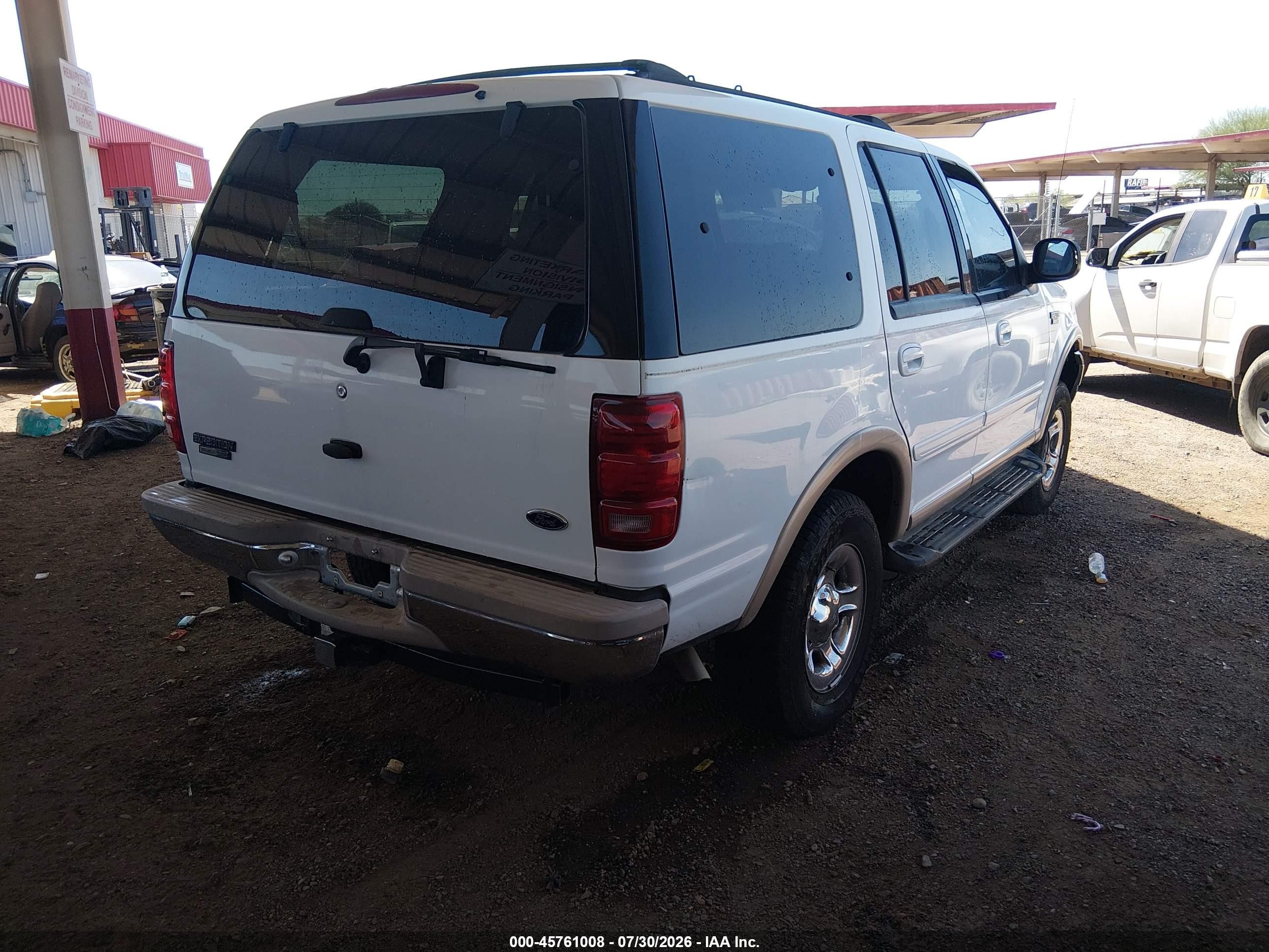 1999 Ford Expedition Eddie Bauer/xlt White vin: 1FMPU18L9XLB18866
