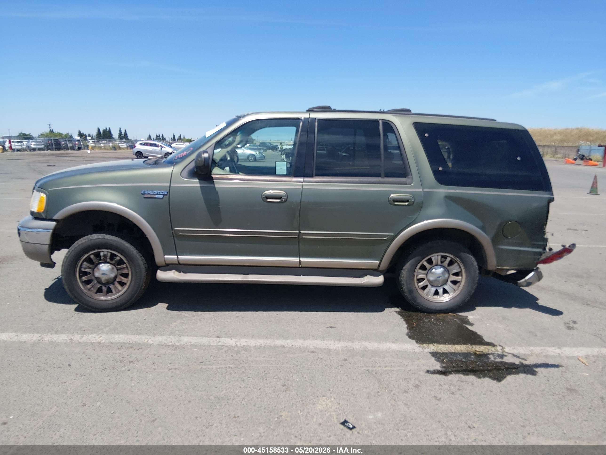 2000 Ford Expedition Eddie Bauer Зеленый vin: 1FMPU18LXYLA56668