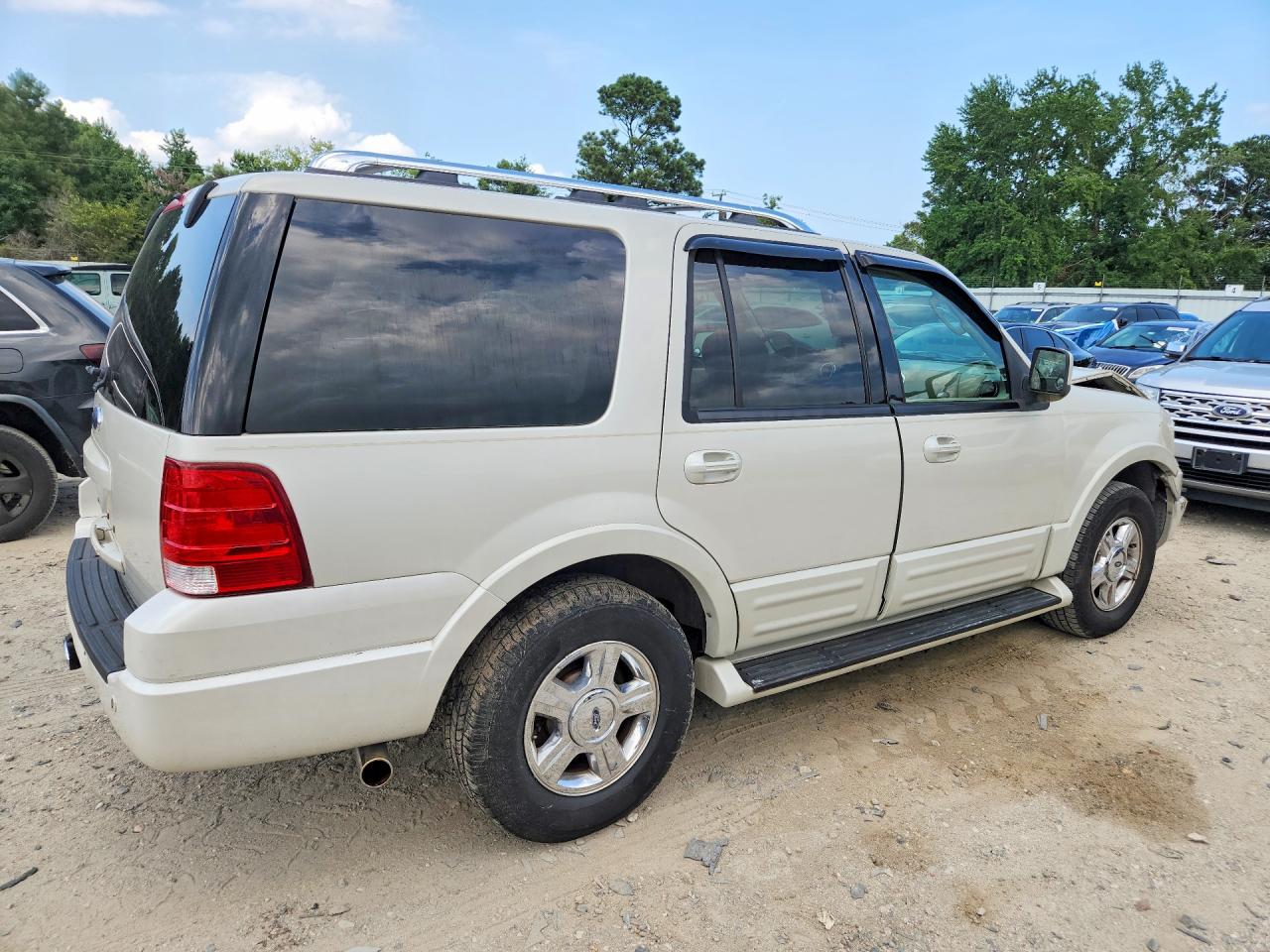 2006 Ford Expedition Limited White vin: 1FMPU19556LA61967