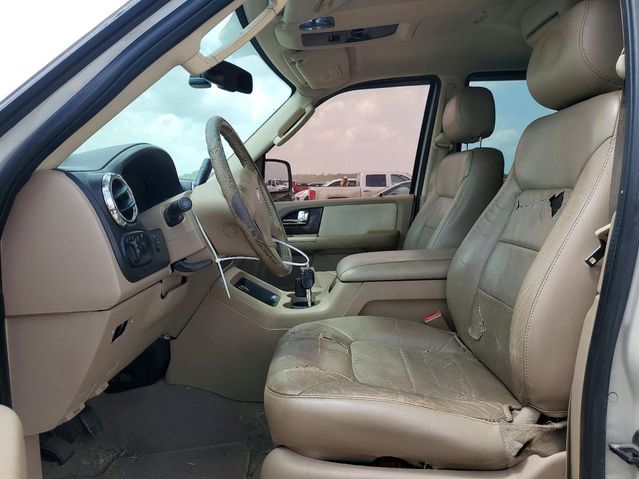 2006 Ford Expedition Limited Белый vin: 1FMPU19556LA81894