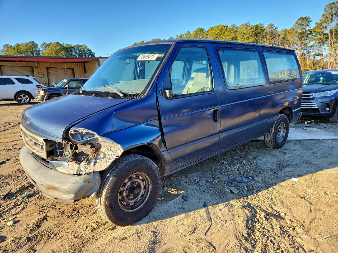 2000 Ford Econoline E150 Wagon Blue vin: 1FMRE1129YHA77697