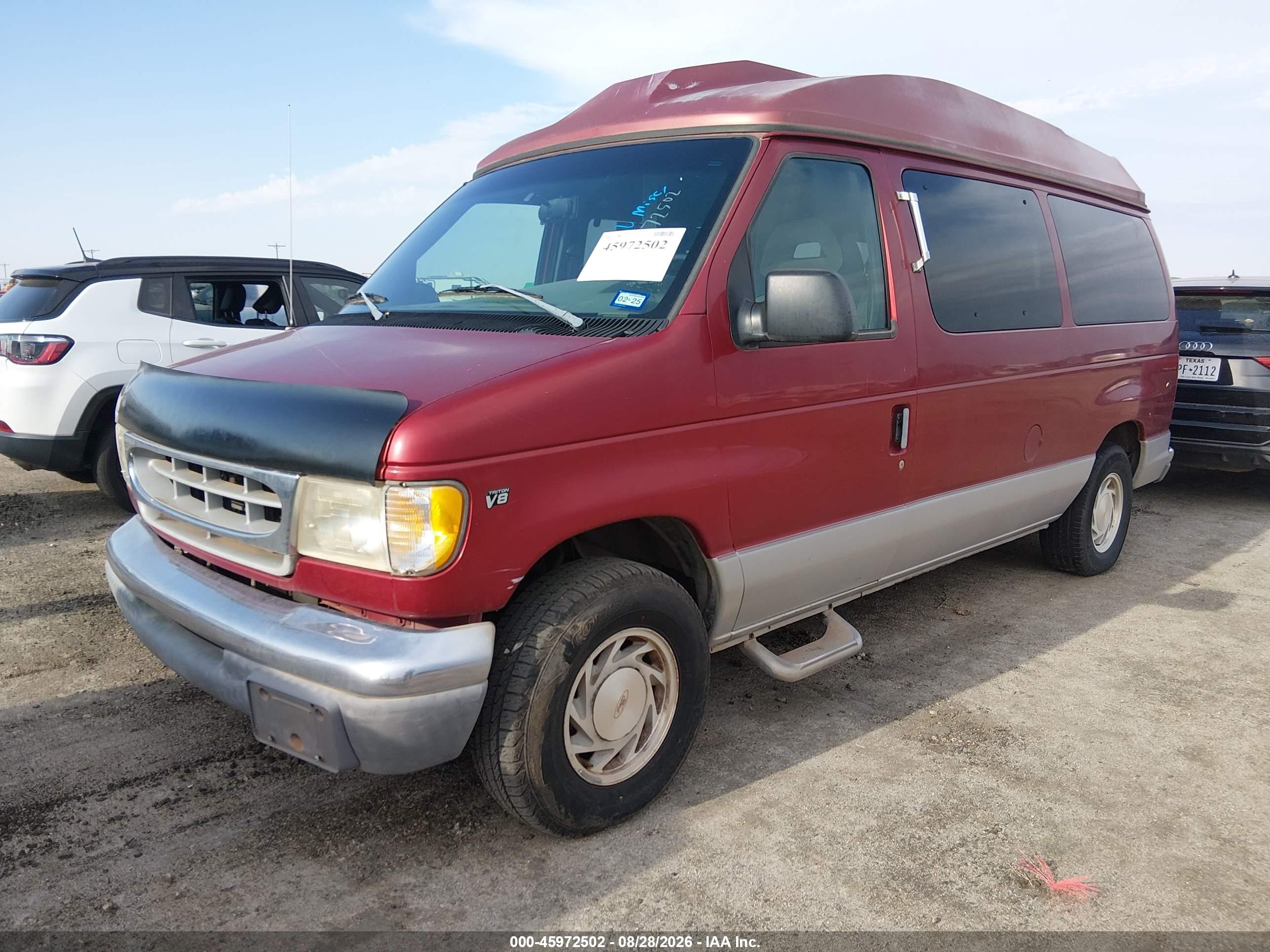1998 Ford Club Wagon Xl/xlt Red vin: 1FMRE1162WHA23061