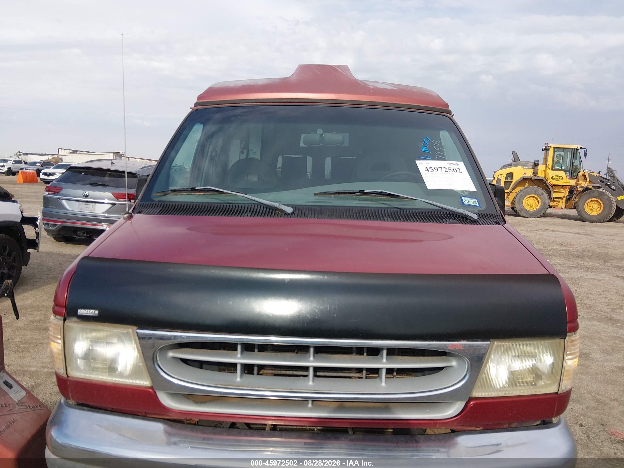 1998 Ford Club Wagon Xl/xlt Red vin: 1FMRE1162WHA23061