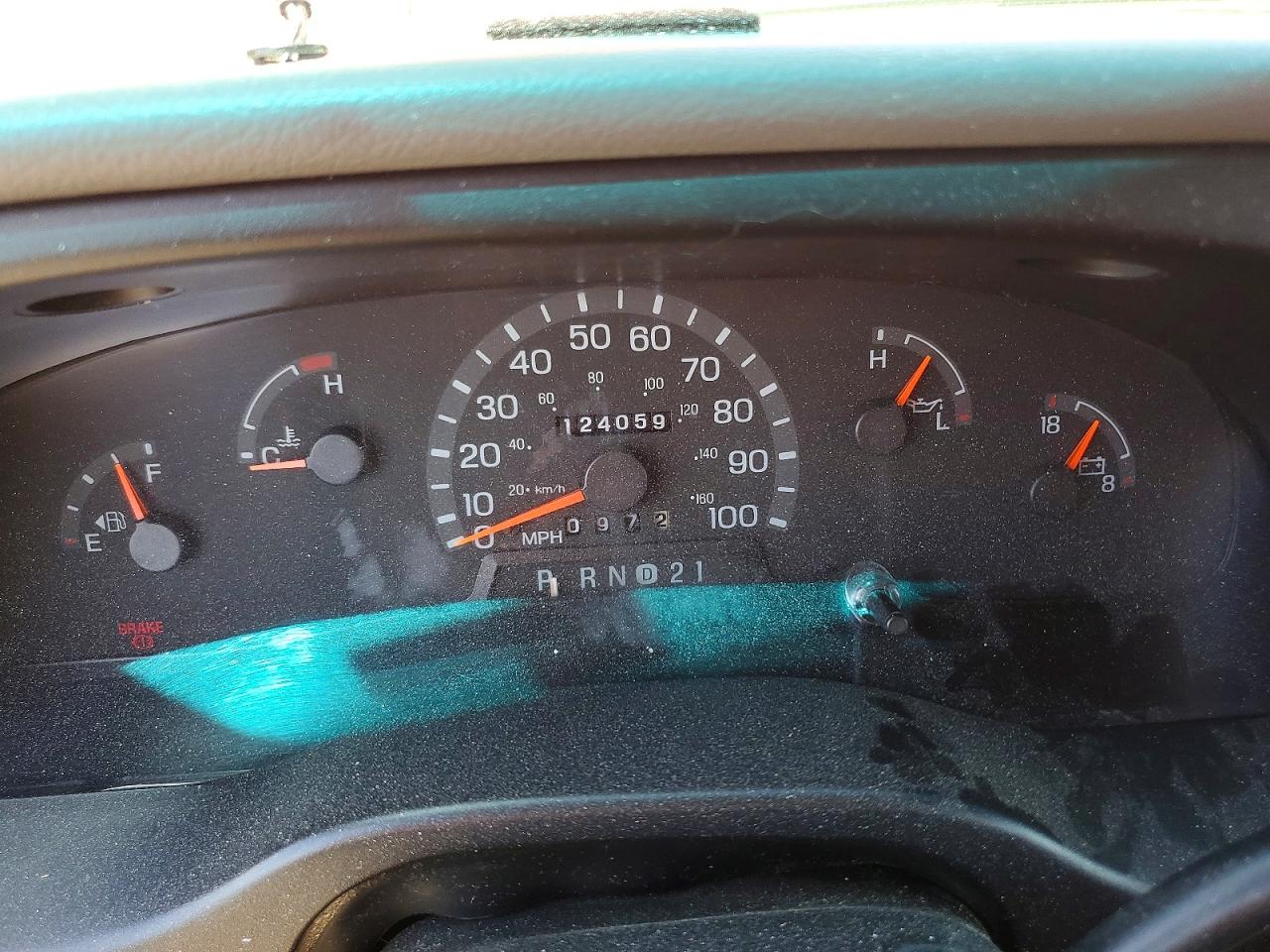 1998 Ford Econoline E150 Red vin: 1FMRE1163WHB39059