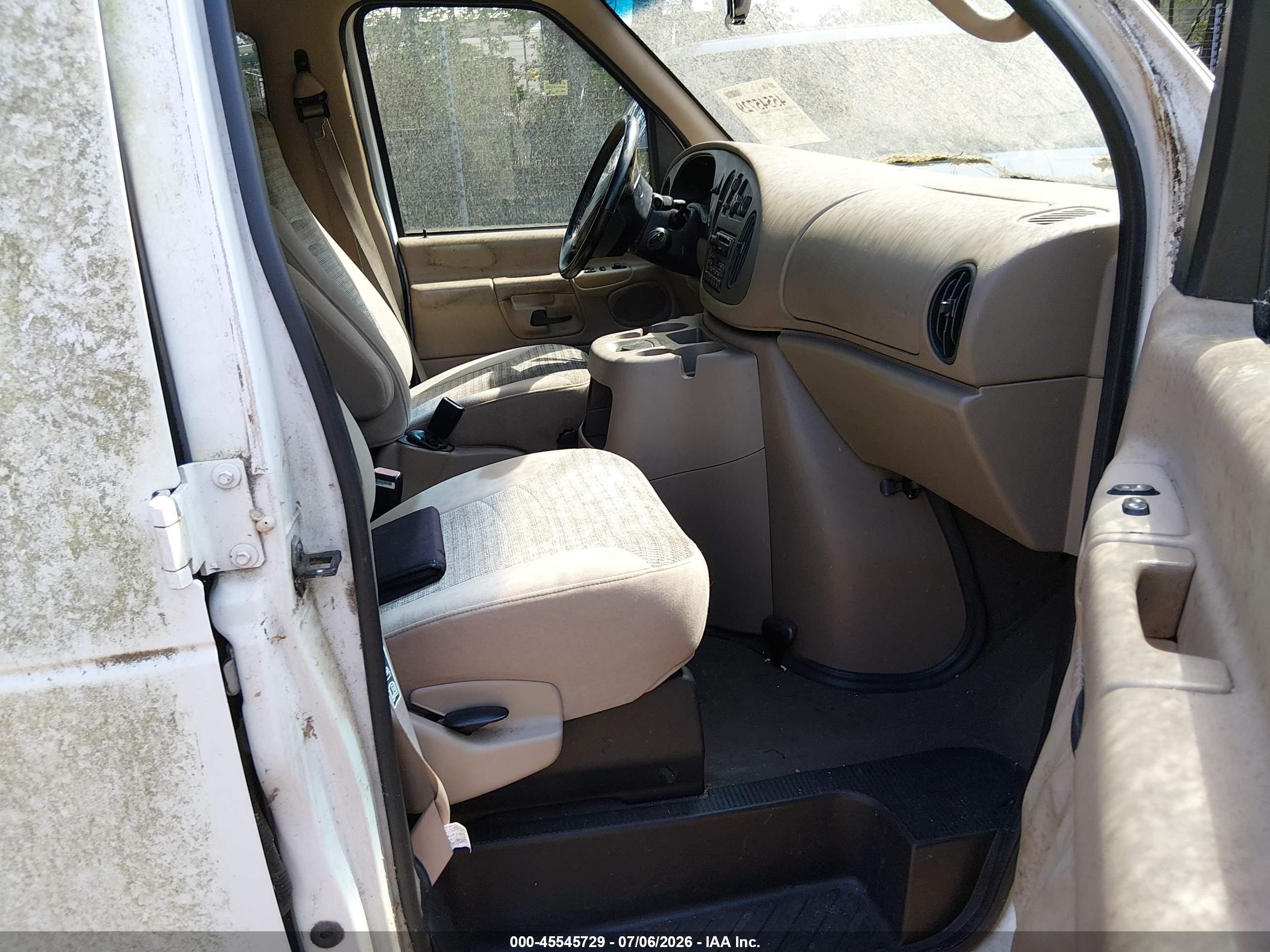 2001 Ford E-150 Xl/xlt White vin: 1FMRE11L11HB26275