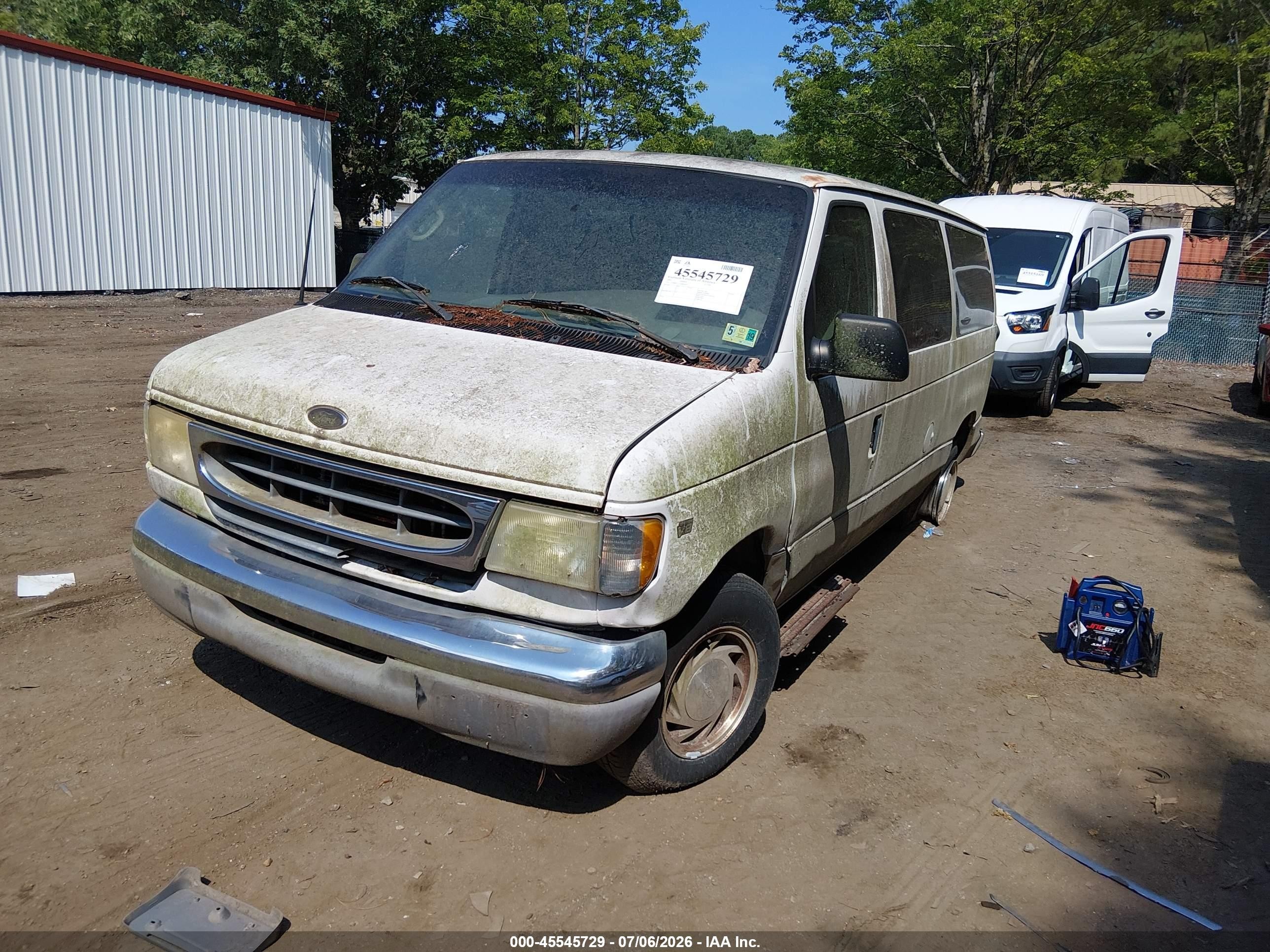 2001 Ford E-150 Xl/xlt White vin: 1FMRE11L11HB26275