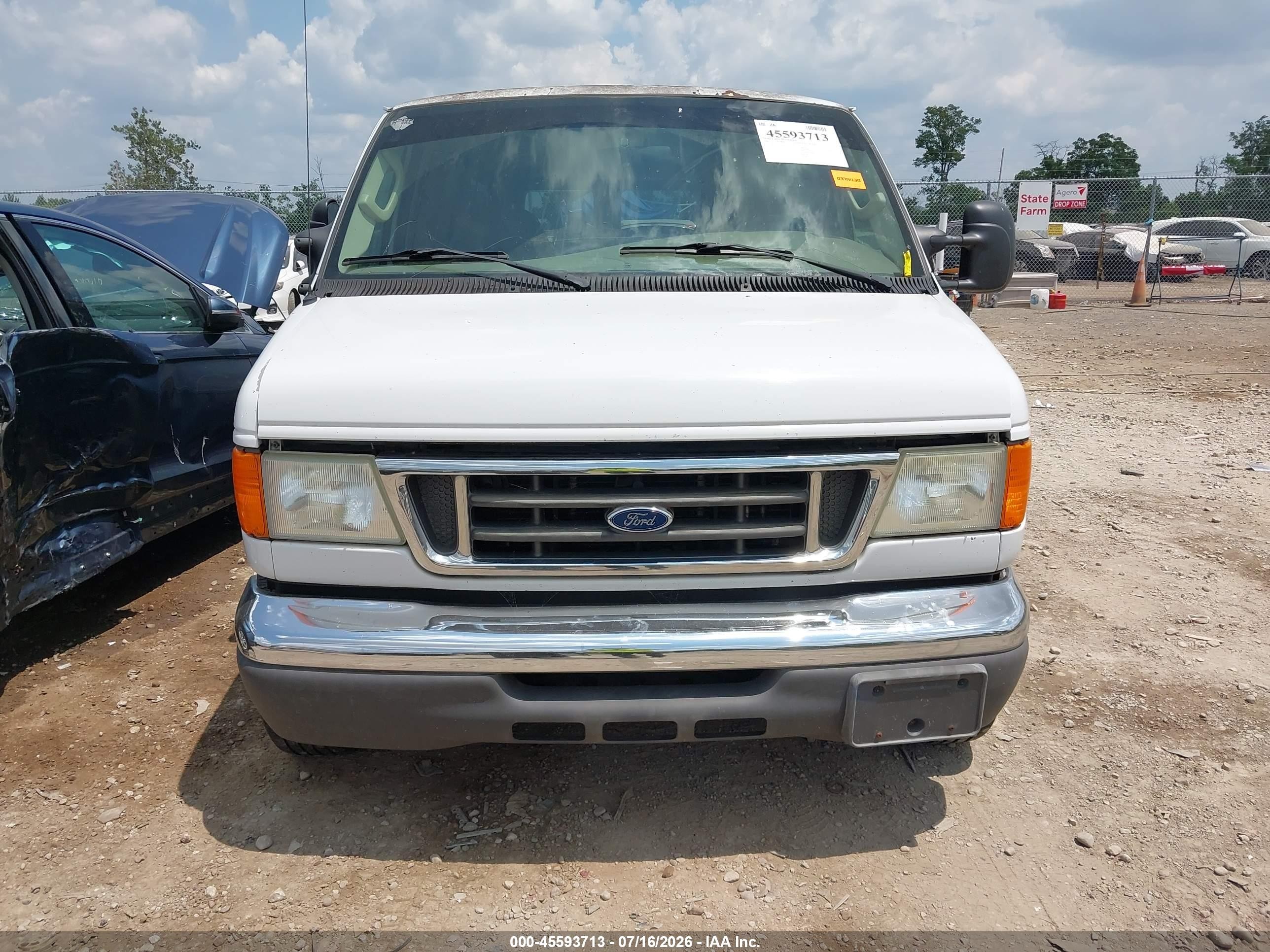 2006 Ford E-150 Xl/xlt Белый vin: 1FMRE11L16HA52752