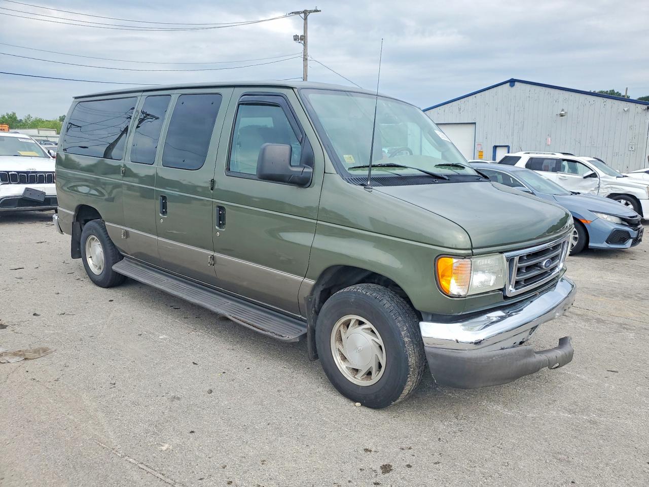 2003 Ford Econoline E150 Wagon Green vin: 1FMRE11L23HA06875
