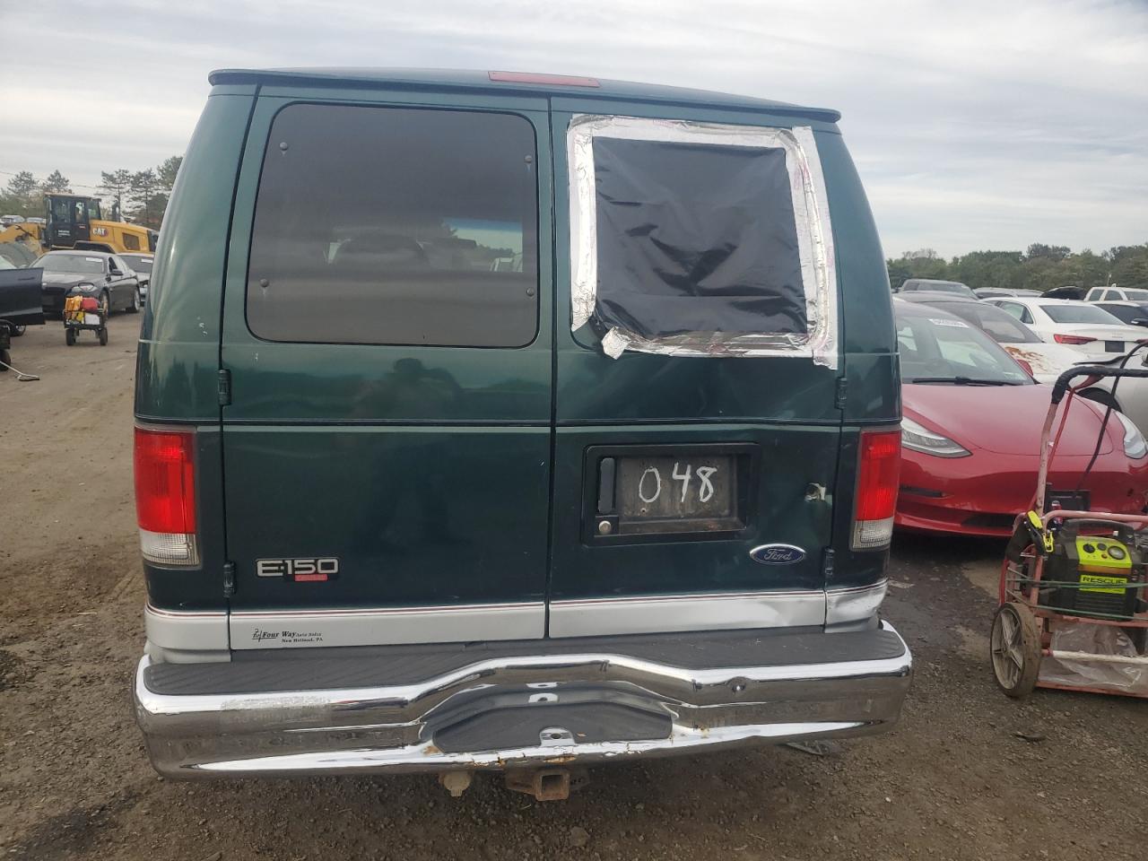 2000 Ford Econoline E150 Wagon Green vin: 1FMRE11L3YHB60731