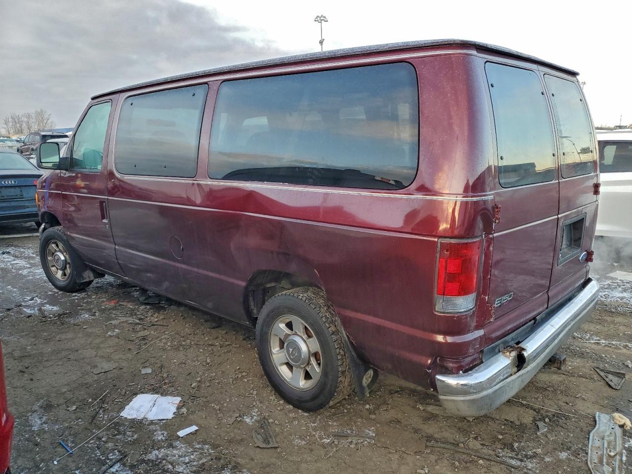 2004 Ford Econoline E150 Wagon Maroon vin: 1FMRE11L44HA90909