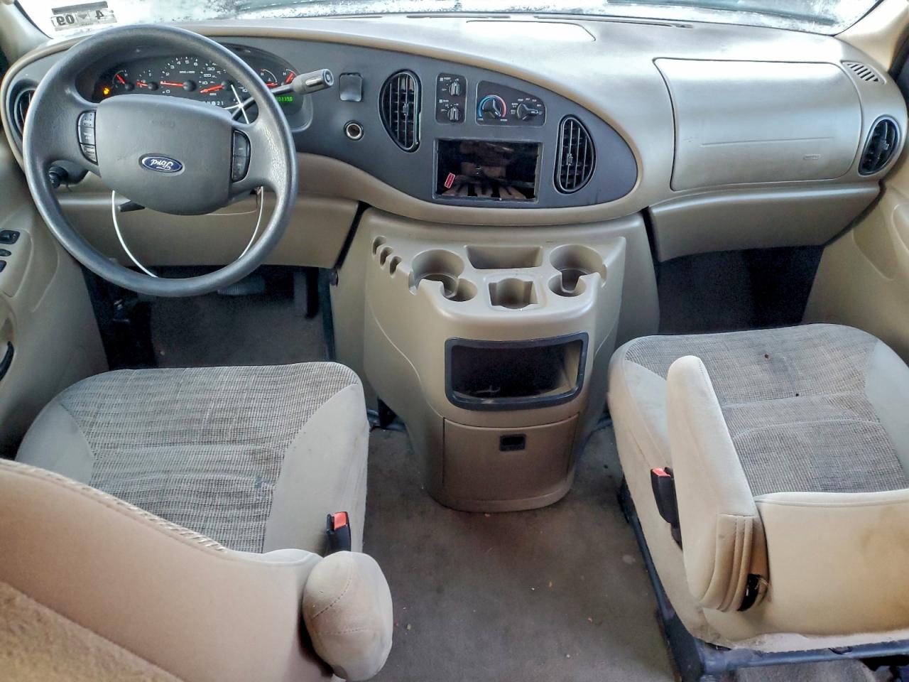 2004 Ford Econoline E150 Wagon Maroon vin: 1FMRE11L44HA90909