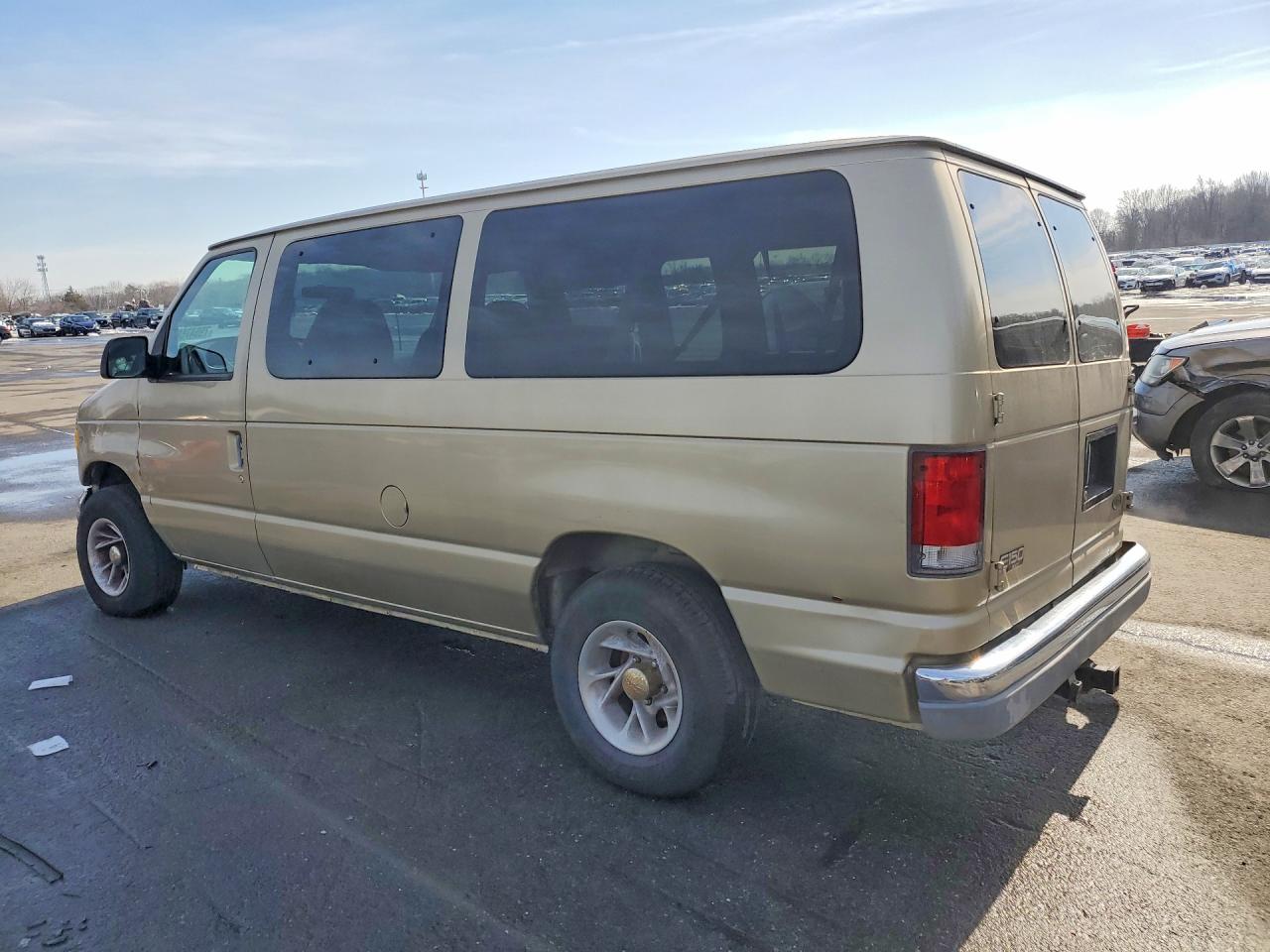 1999 Ford Econoline E150 Wagon Tan vin: 1FMRE11L4XHA55274