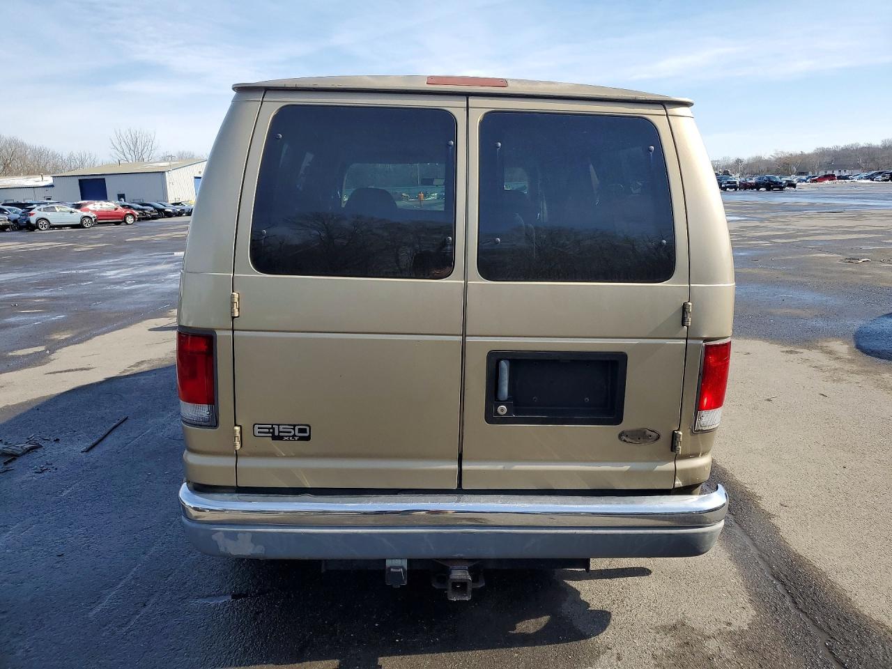 1999 Ford Econoline E150 Wagon Tan vin: 1FMRE11L4XHA55274