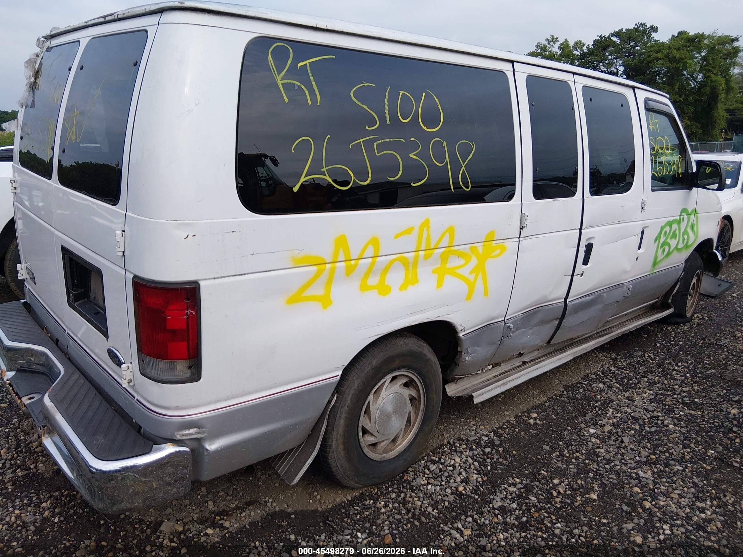 2000 Ford E-150 Xl/xlt White vin: 1FMRE11L5YHB69477