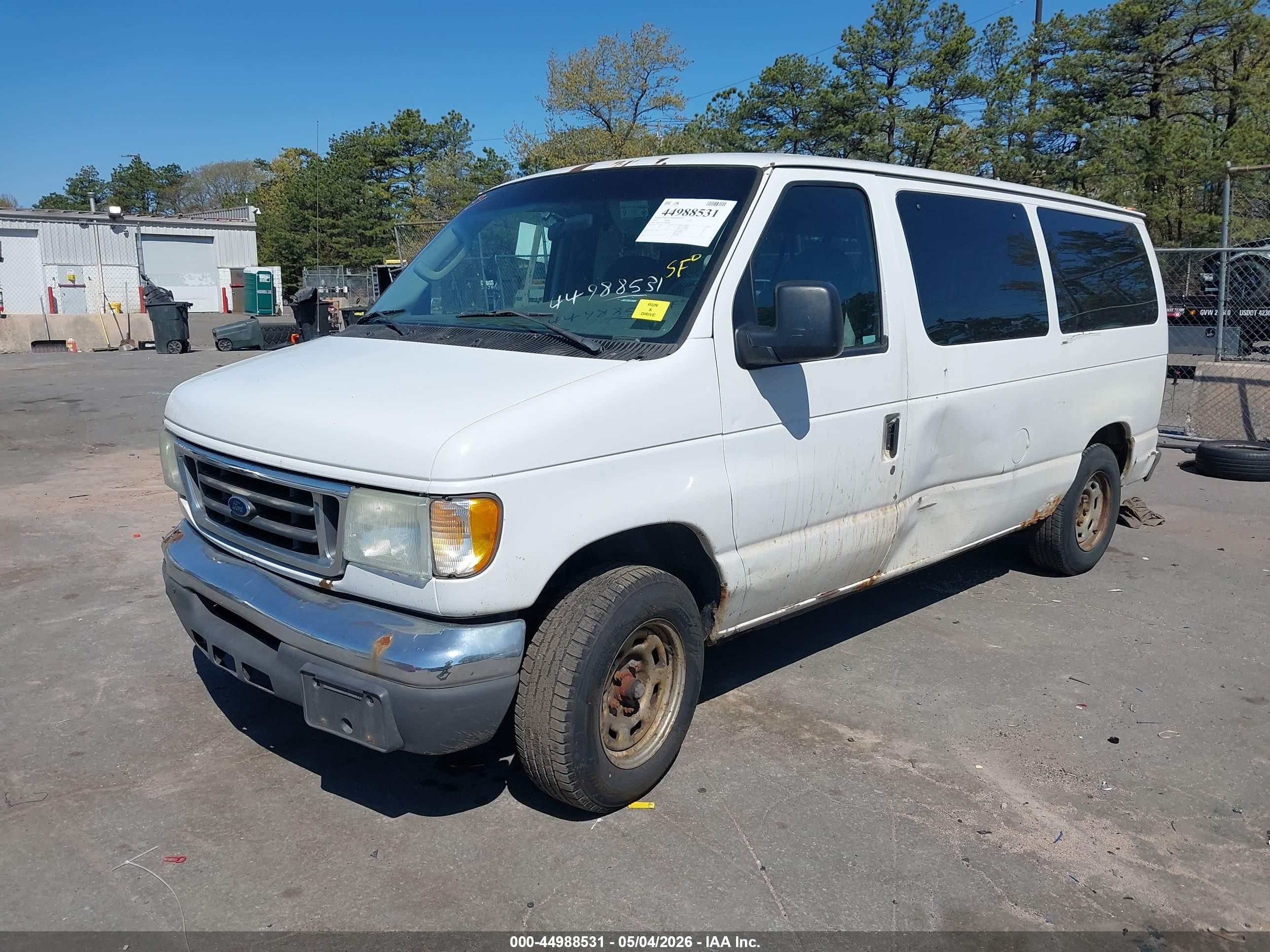2005 Ford E-150 Chateau/xl/xlt White vin: 1FMRE11L75HB18882