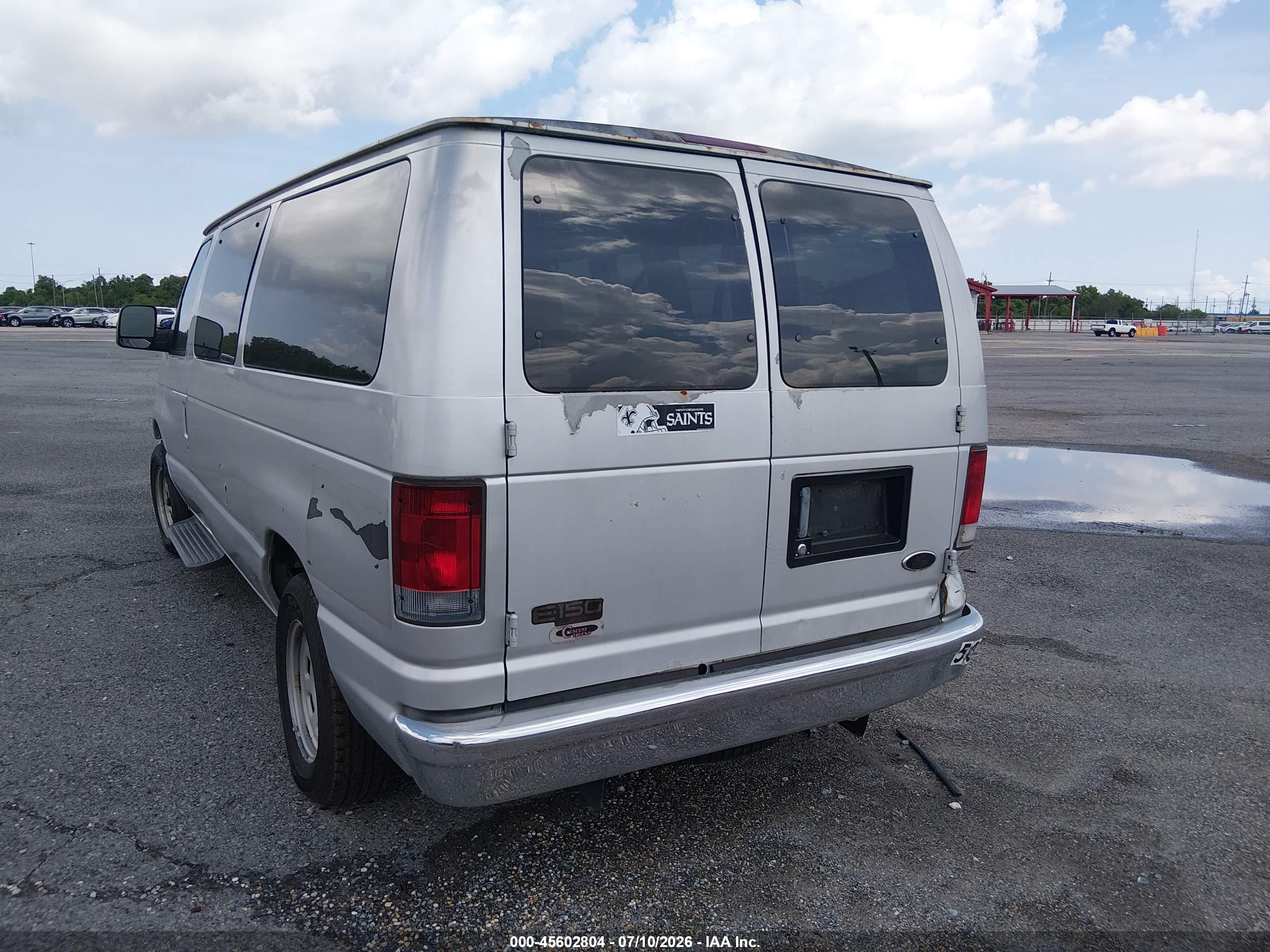 2005 Ford E-150 Chateau/xl/xlt Silver vin: 1FMRE11L95HB00173