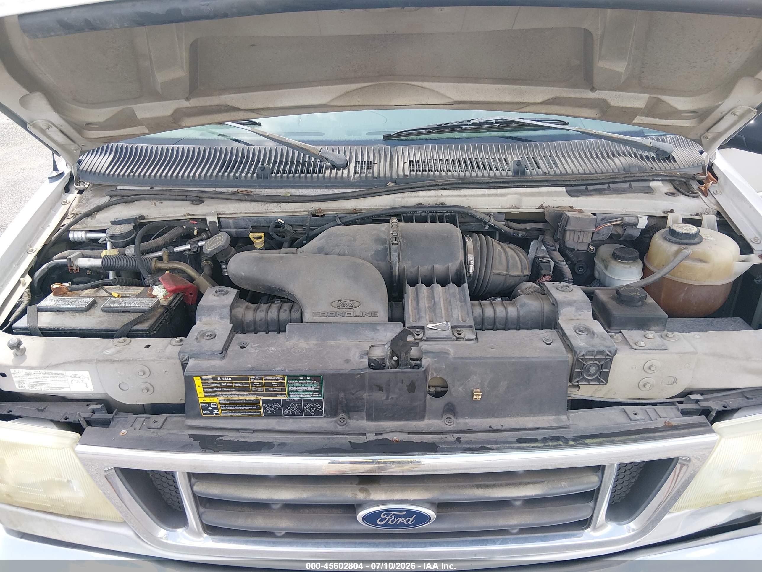 2005 Ford E-150 Chateau/xl/xlt Silver vin: 1FMRE11L95HB00173