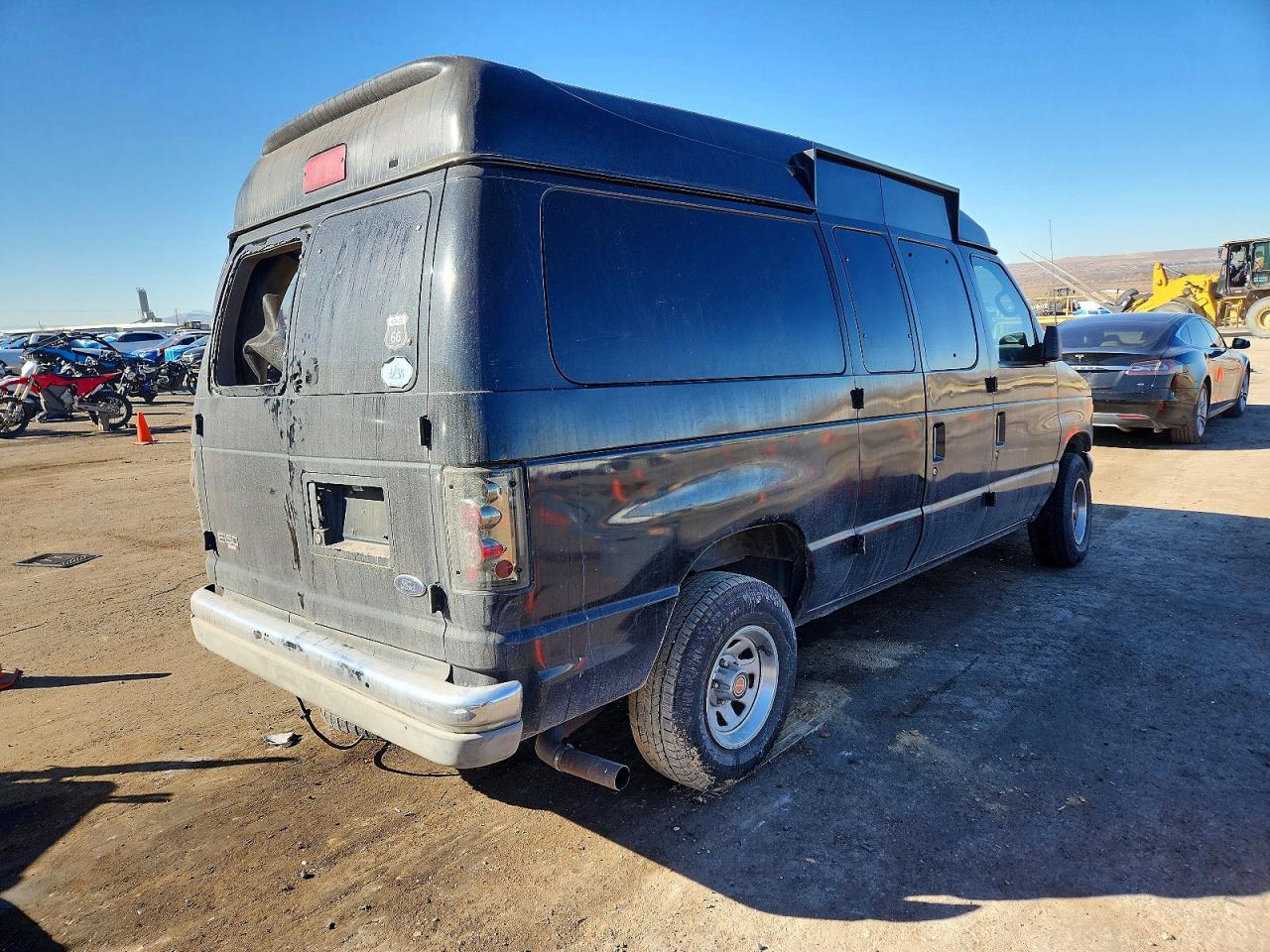 2001 Ford Econoline E150 Wagon Black vin: 1FMRE11LX1HB65947