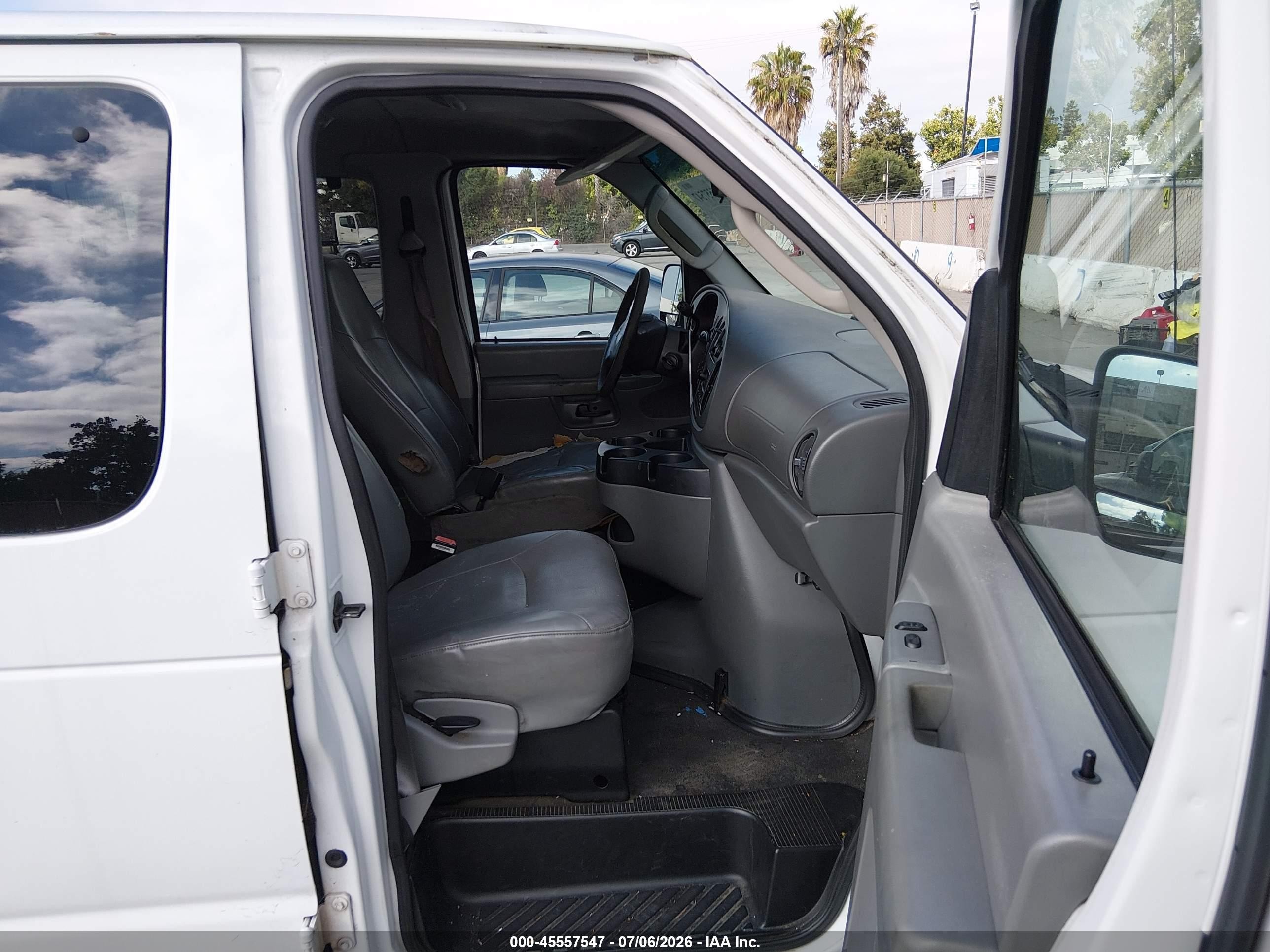 2006 Ford E-150 Xl/xlt White vin: 1FMRE11W16DA25696