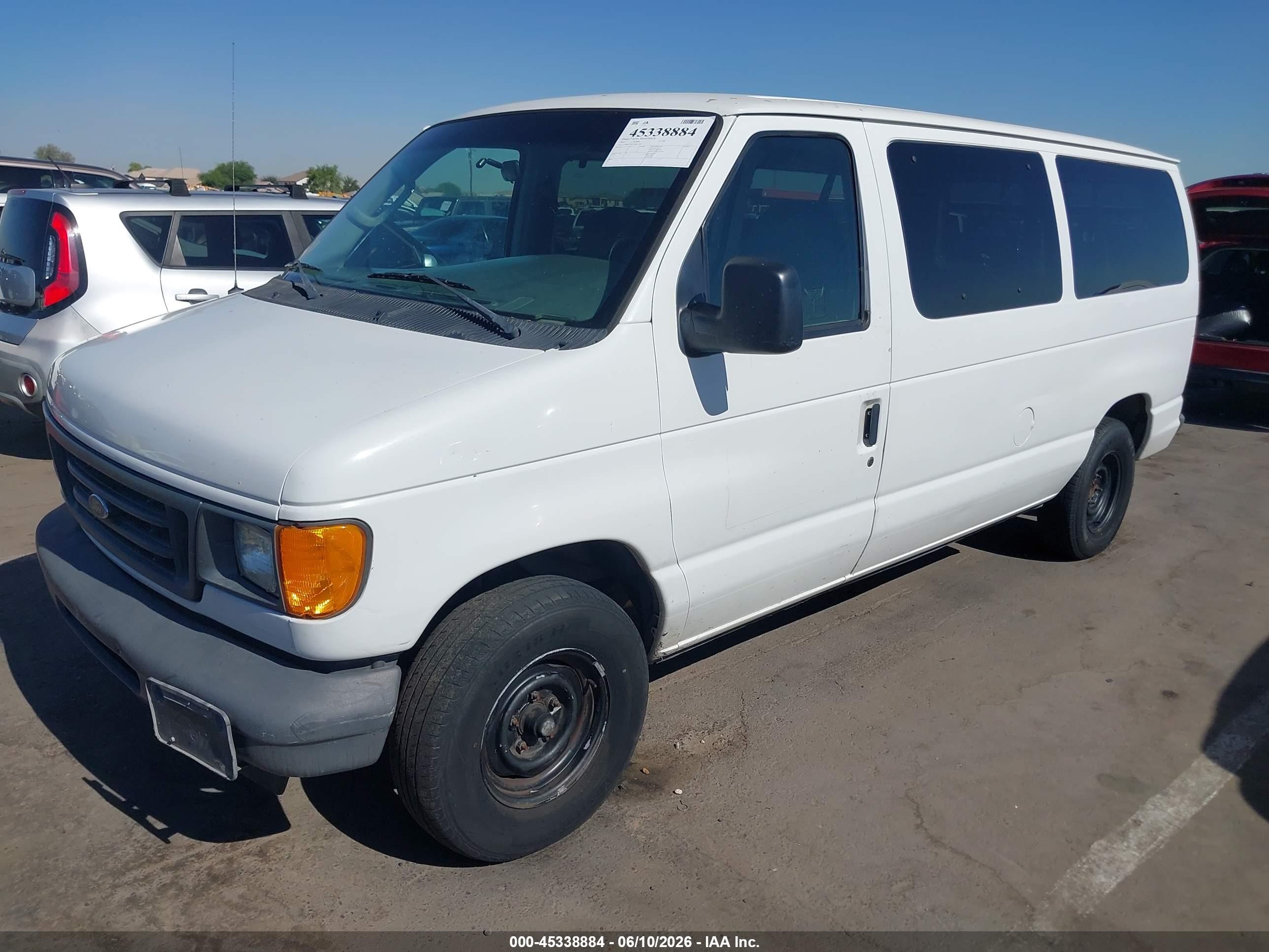 2003 Ford E-150 Chateau/xl/xlt White vin: 1FMRE11W33HB11449
