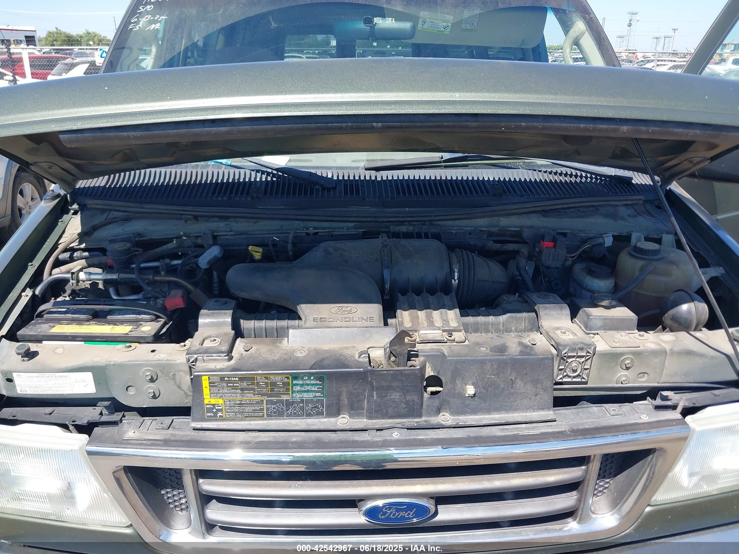 2005 Ford E-150 Chateau/xl/xlt Green vin: 1FMRE11W35HA16845