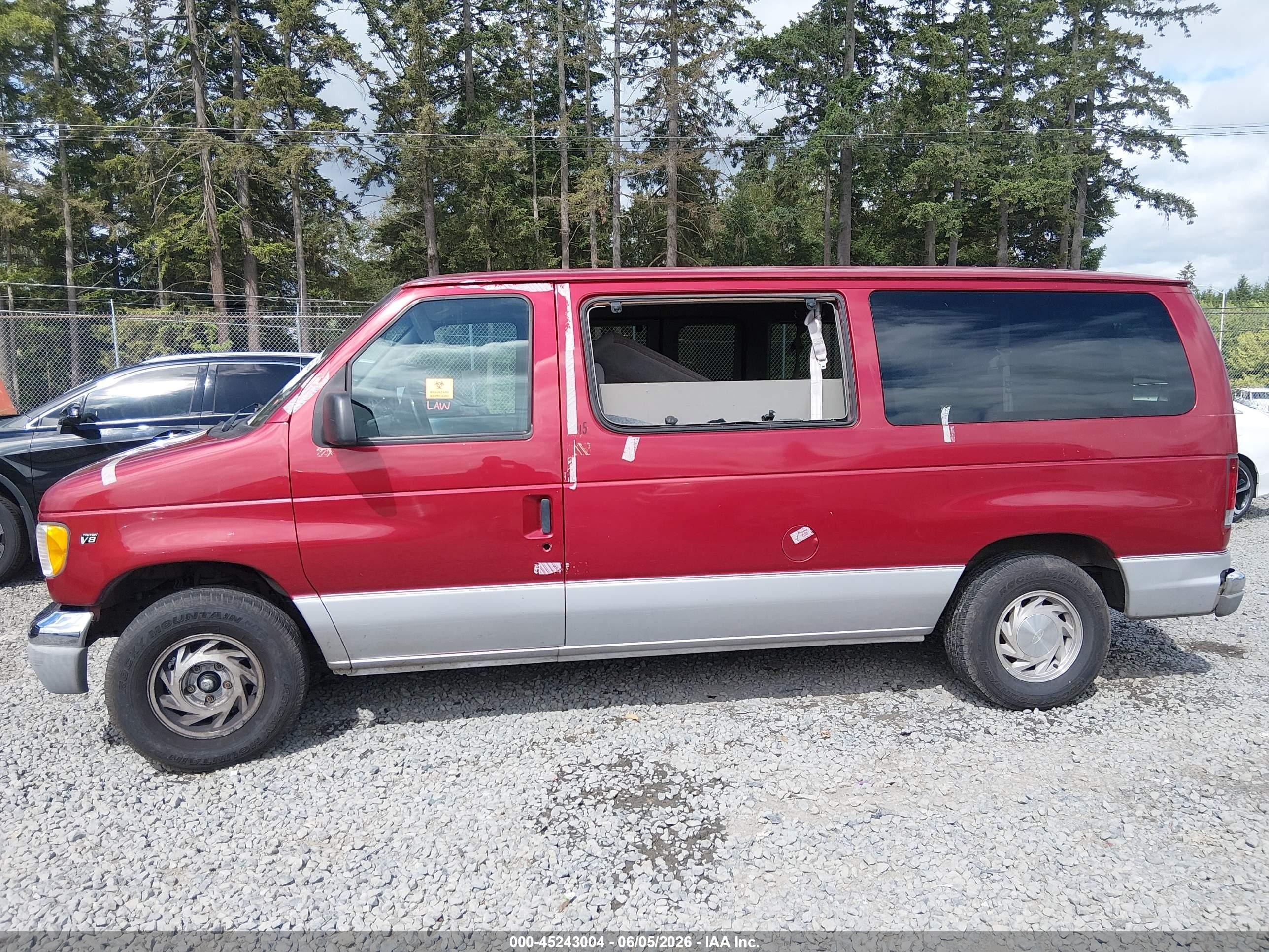 2000 Ford E-150 Xl/xlt Red vin: 1FMRE11W5YHB10147