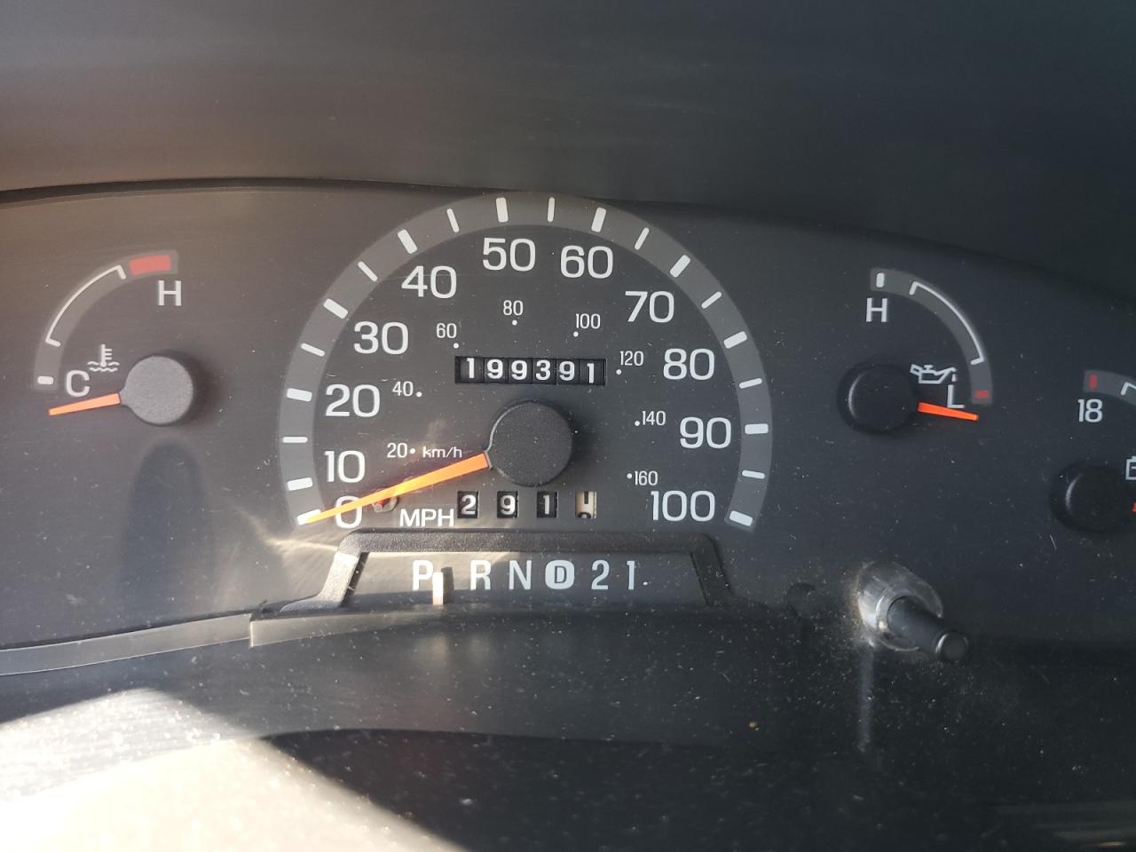2001 Ford Econoline E150 Wagon Tan vin: 1FMRE11W91HB52830