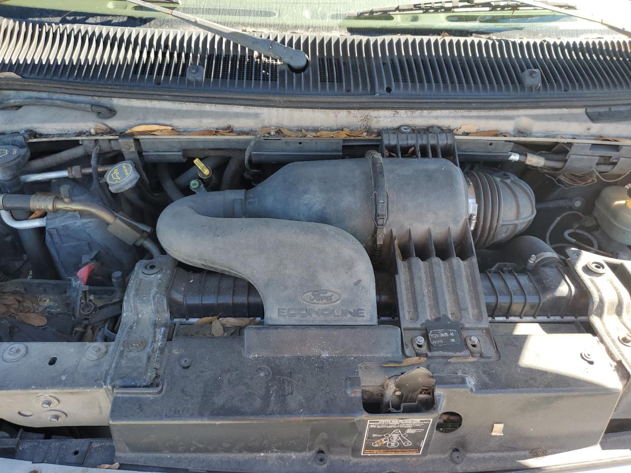 2001 Ford Econoline E150 Wagon Tan vin: 1FMRE11W91HB52830