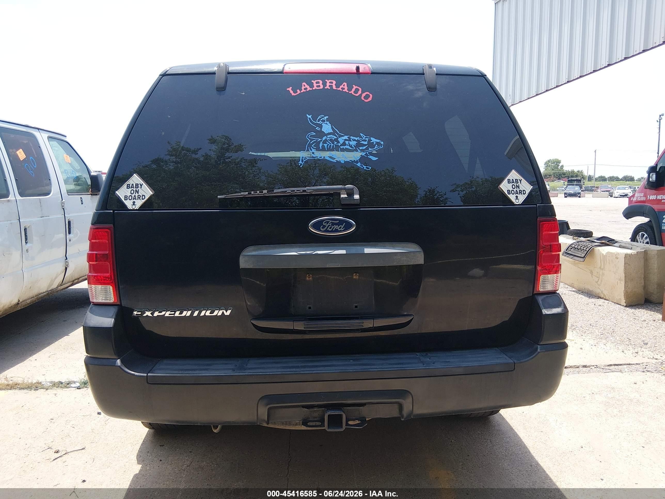 2004 Ford Expedition Xls Black vin: 1FMRU13W24LB07746