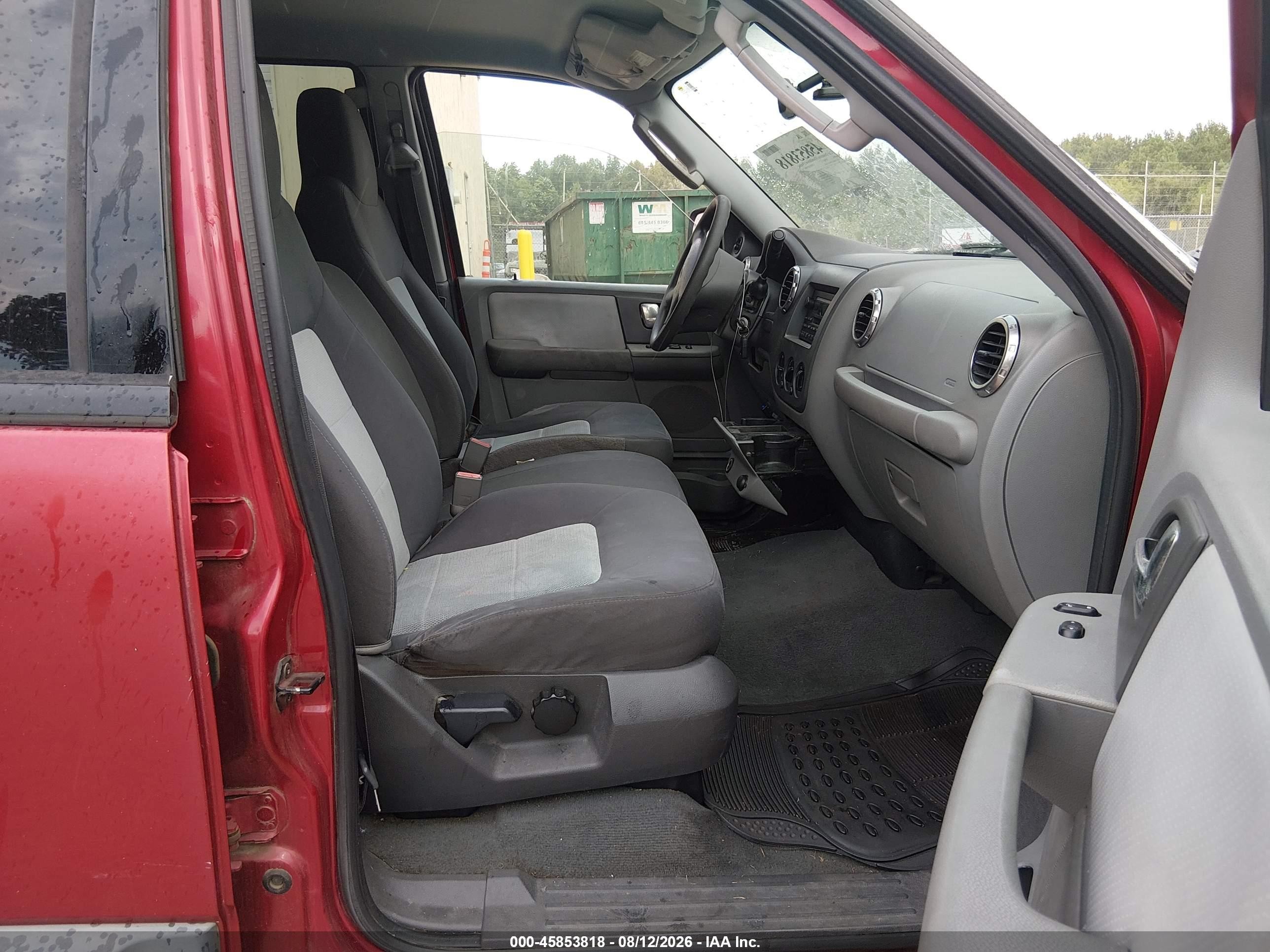2004 Ford Expedition Xls Red vin: 1FMRU13W64LA79434