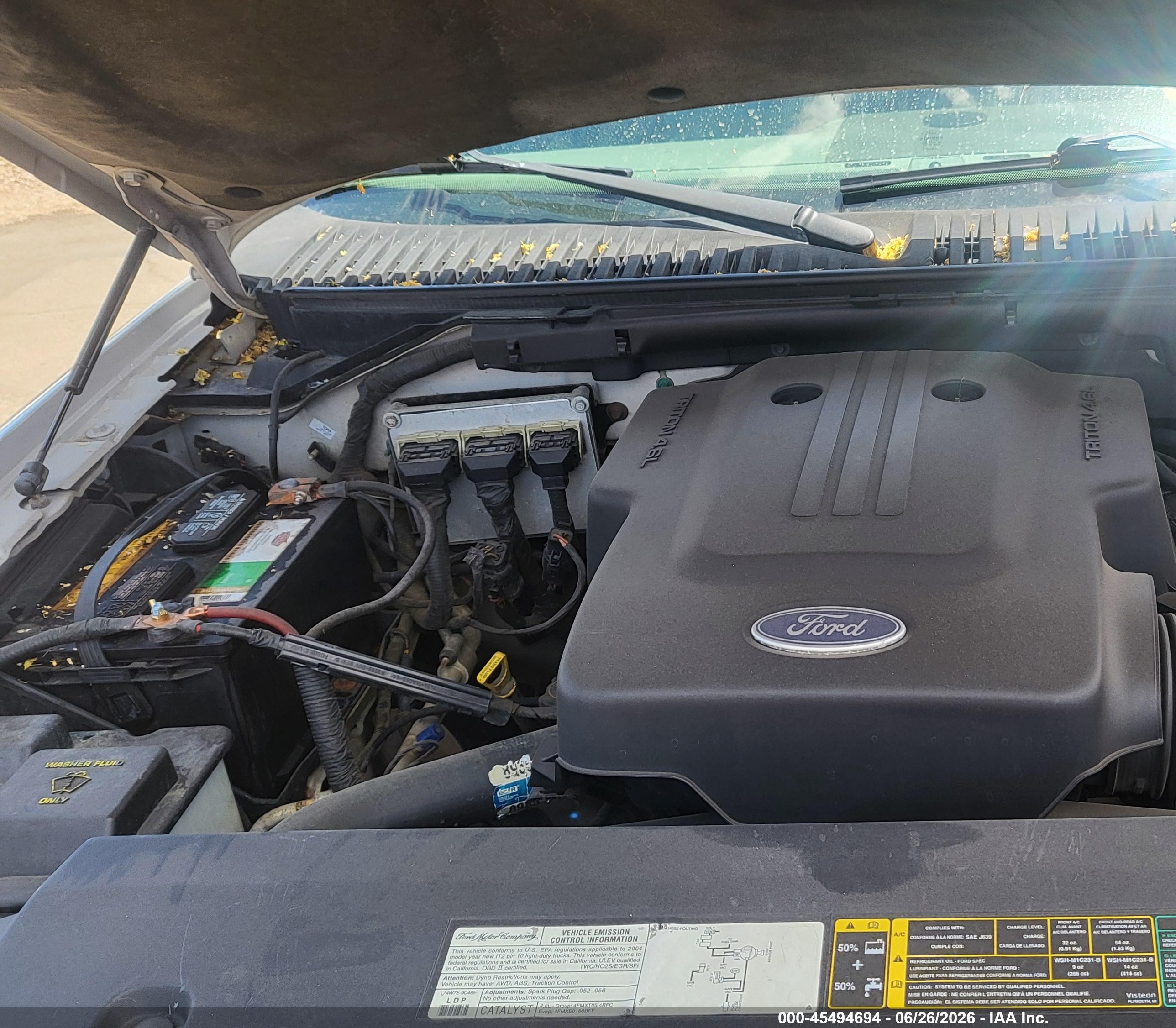 2004 Ford Expedition Xls Silver vin: 1FMRU13W64LB74351