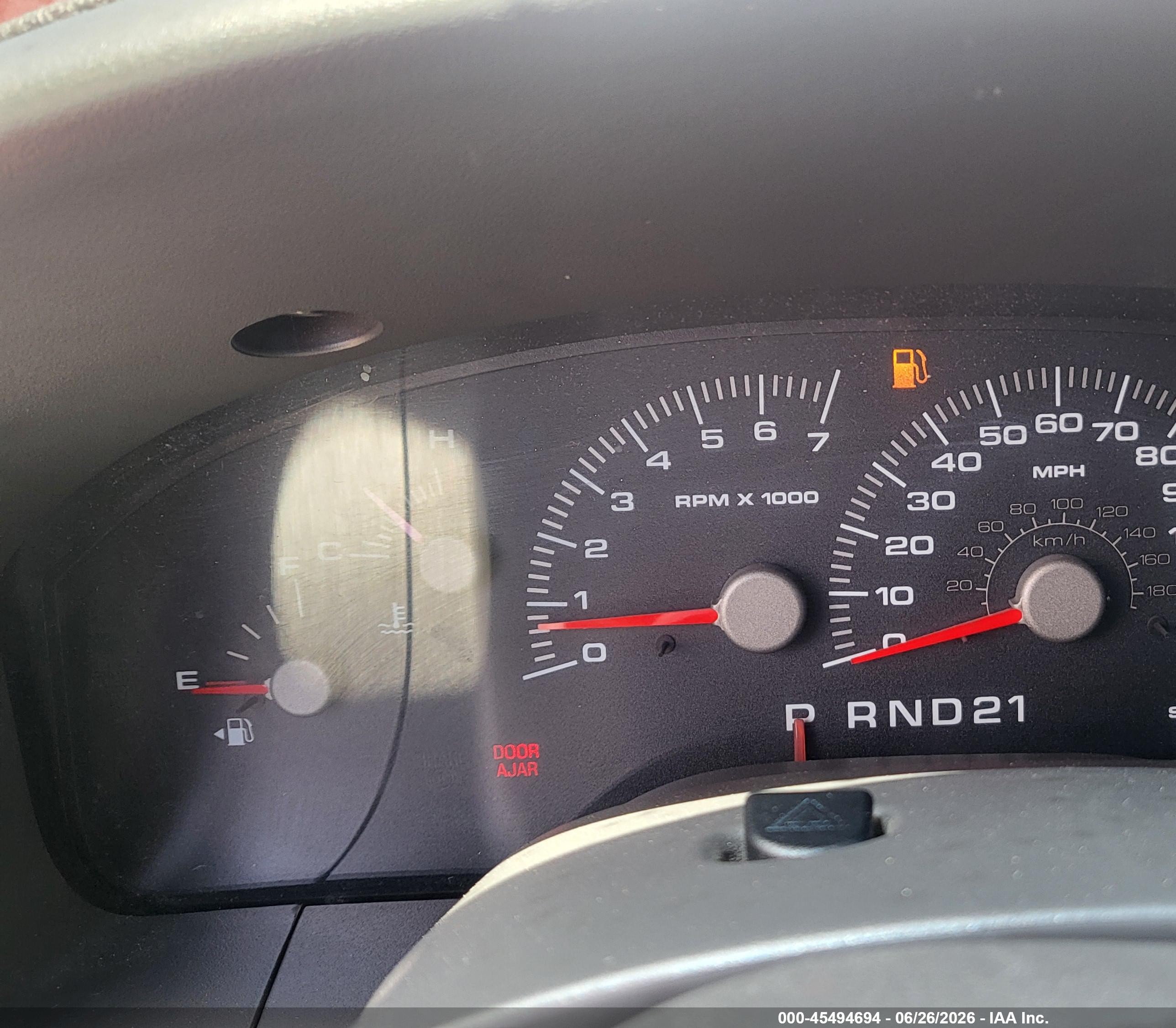 2004 Ford Expedition Xls Silver vin: 1FMRU13W64LB74351