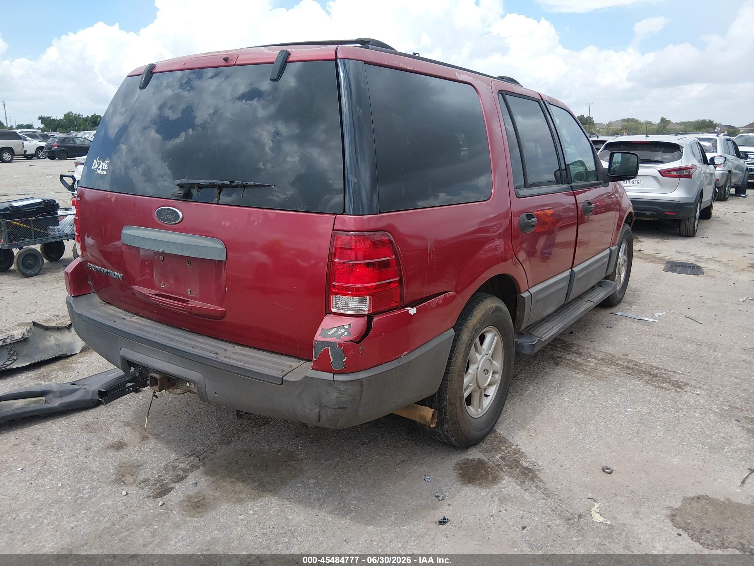 2004 Ford Expedition Xls Красный vin: 1FMRU13W94LB21739