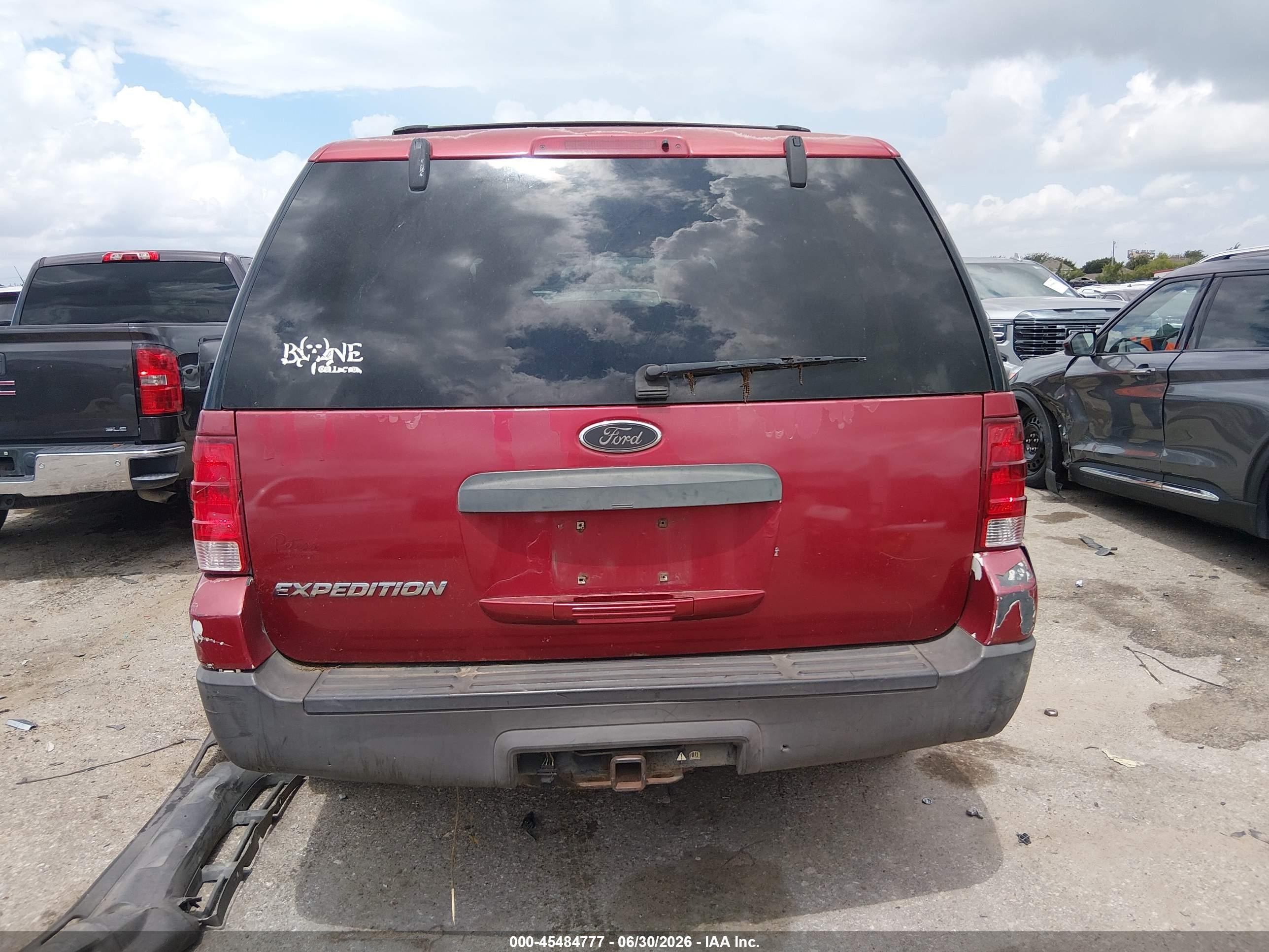 2004 Ford Expedition Xls Красный vin: 1FMRU13W94LB21739