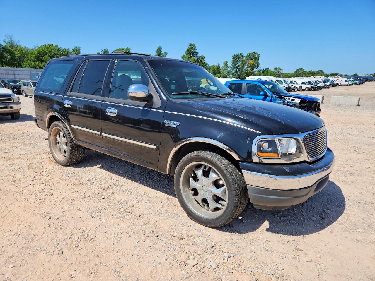 2000 Ford Expedition Xlt Black vin: 1FMRU1560YLA56556