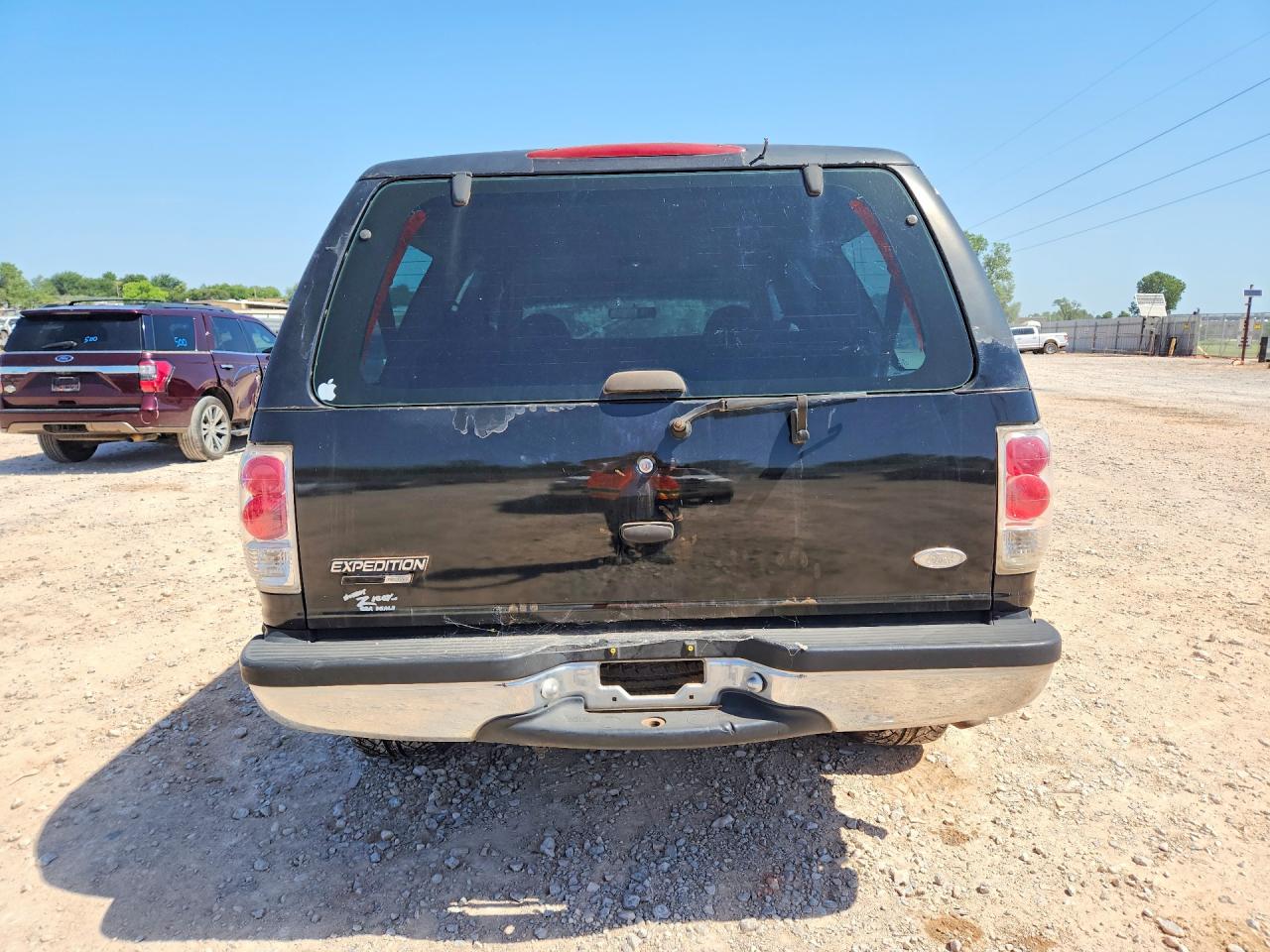 2000 Ford Expedition Xlt Black vin: 1FMRU1560YLA56556