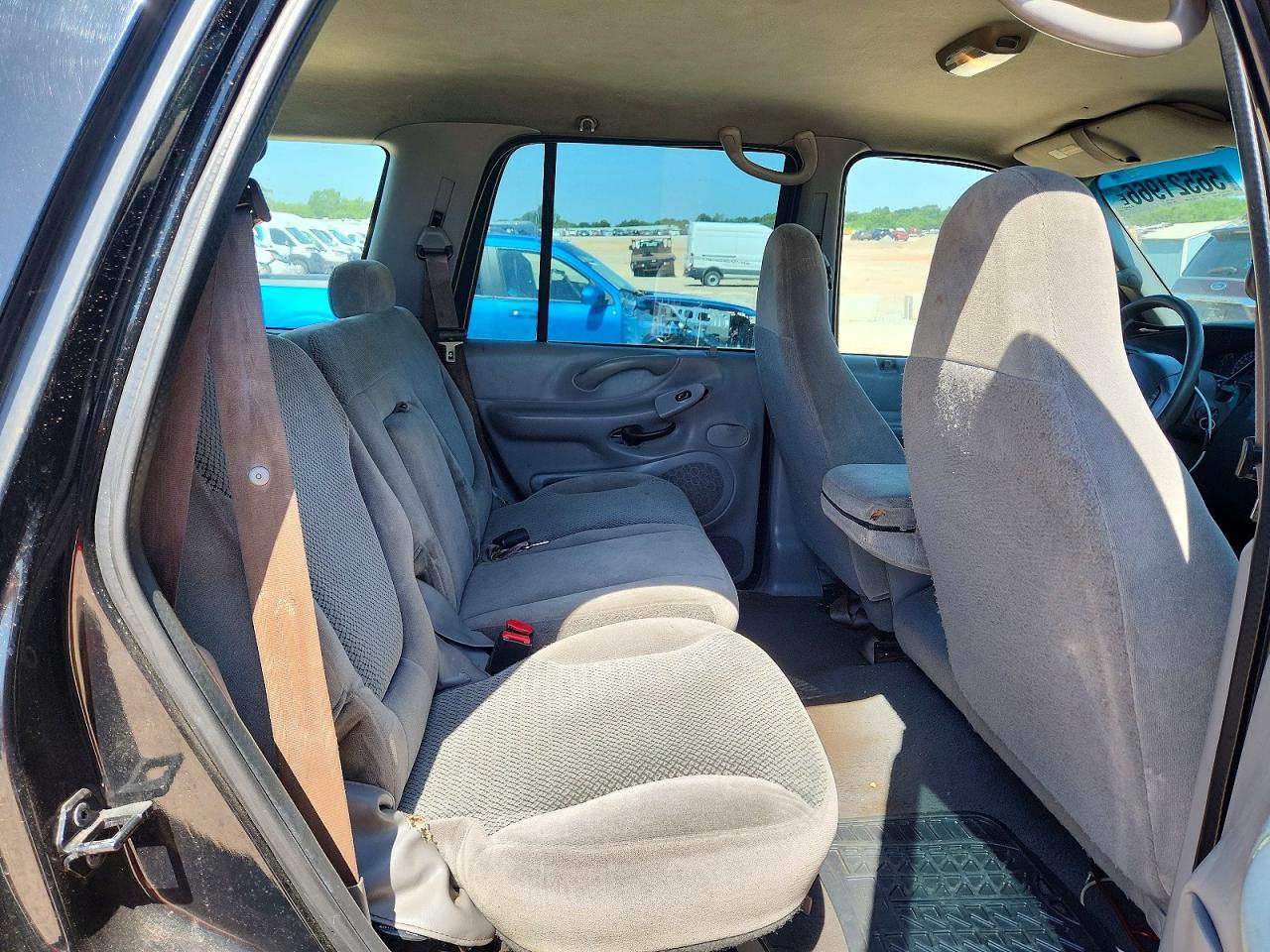 2000 Ford Expedition Xlt Black vin: 1FMRU1560YLA56556
