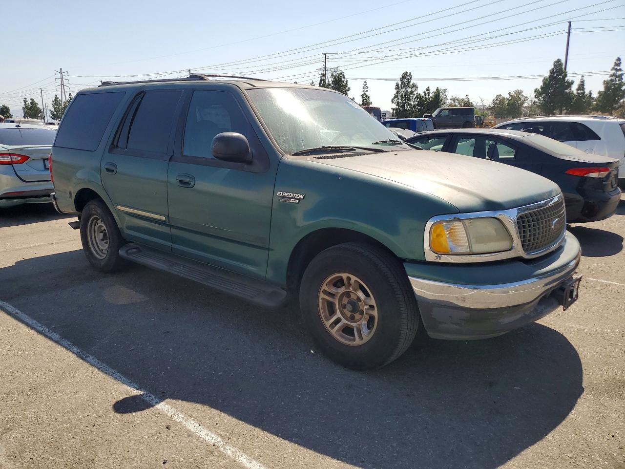 2000 Ford Expedition Xlt Зеленый vin: 1FMRU1561YLB90220