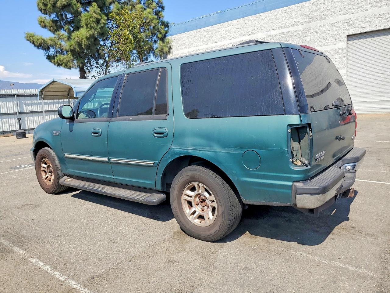 2000 Ford Expedition Xlt Зеленый vin: 1FMRU1561YLB90220