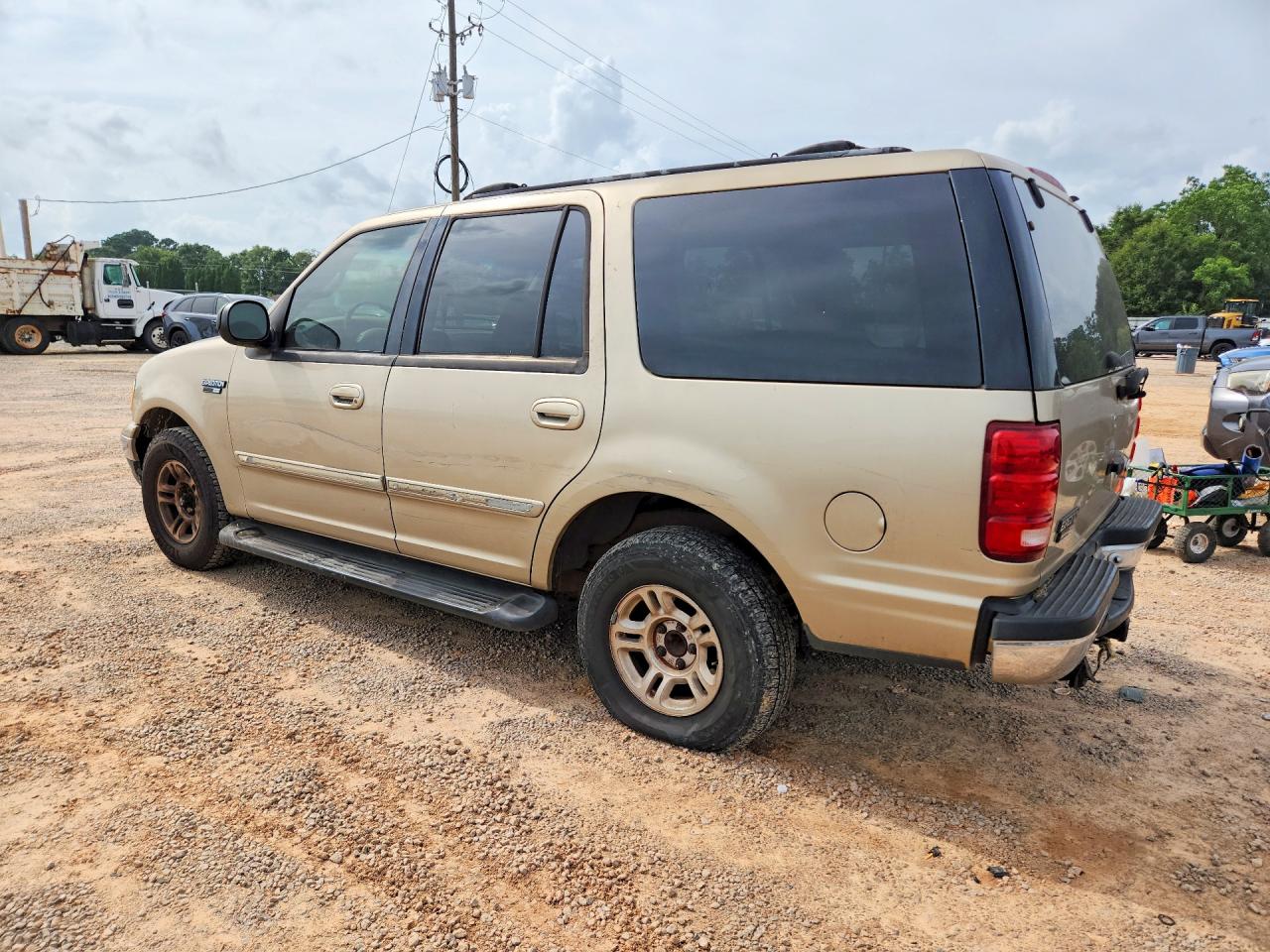 2000 Ford Expedition Xlt Gold vin: 1FMRU1564YLB80944