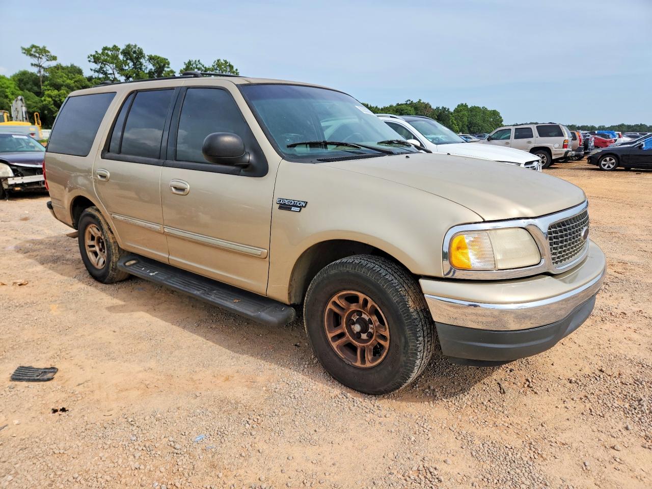2000 Ford Expedition Xlt Gold vin: 1FMRU1564YLB80944