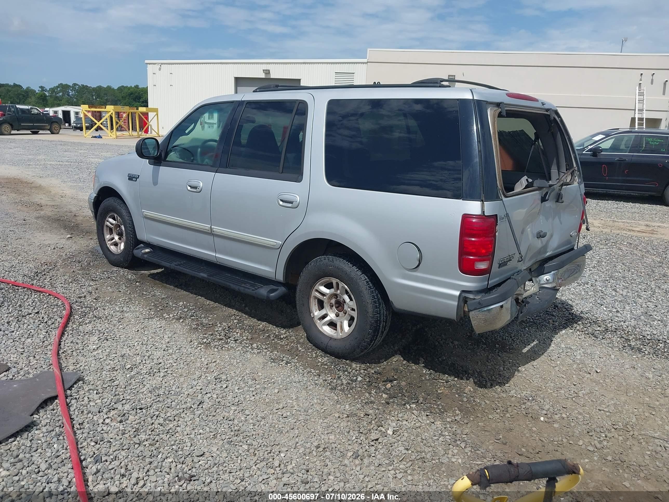 2000 Ford Expedition Xlt Серебряный vin: 1FMRU1566YLA21441